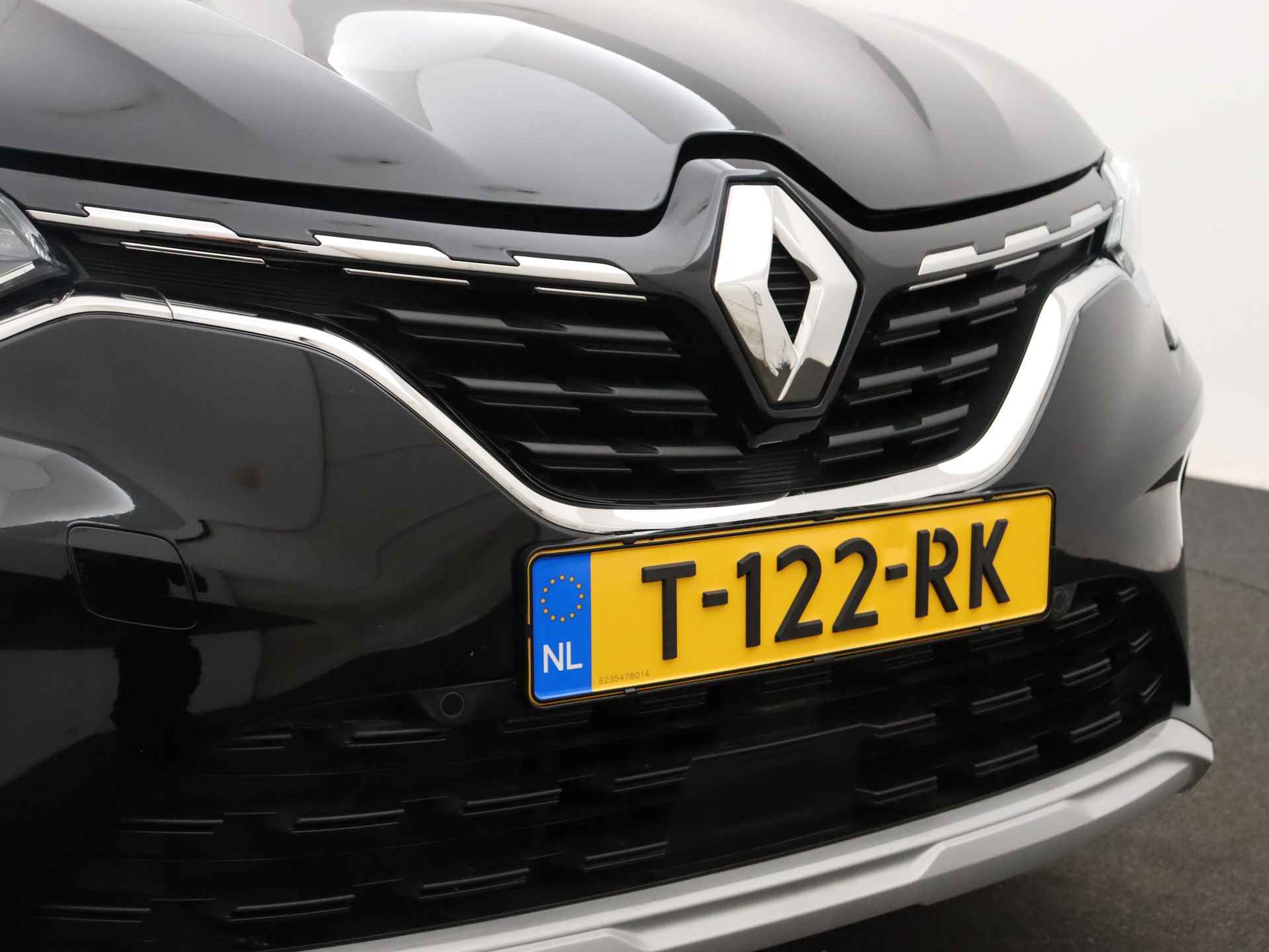 Renault Captur E-Tech Hybrid 145PK Techno / CAMERA / LM velgen 18" / PARKEER SENSOREN V+A - 35/43