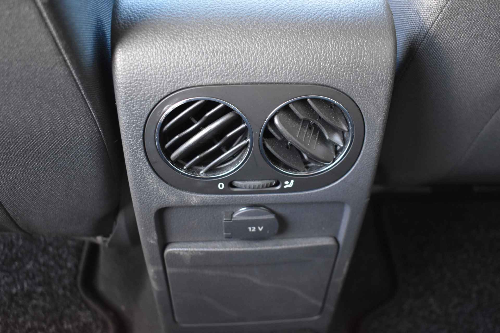 Volkswagen Golf Plus 1.6 102PK Comfortline | CRUISE + CLIMATE CONTROL | 1E EIGENAAR - 29/32