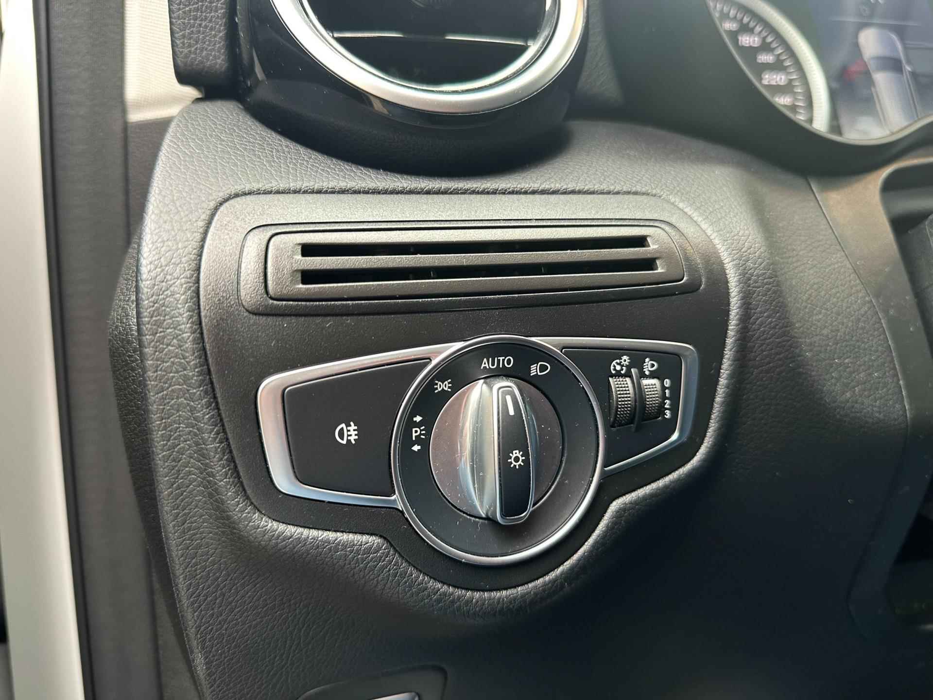 Mercedes-Benz GLC-klasse 250 4MATIC Premium + Panorama | Leder | Camera | Stoelverwarming | Rijklaarprijs - 19/33