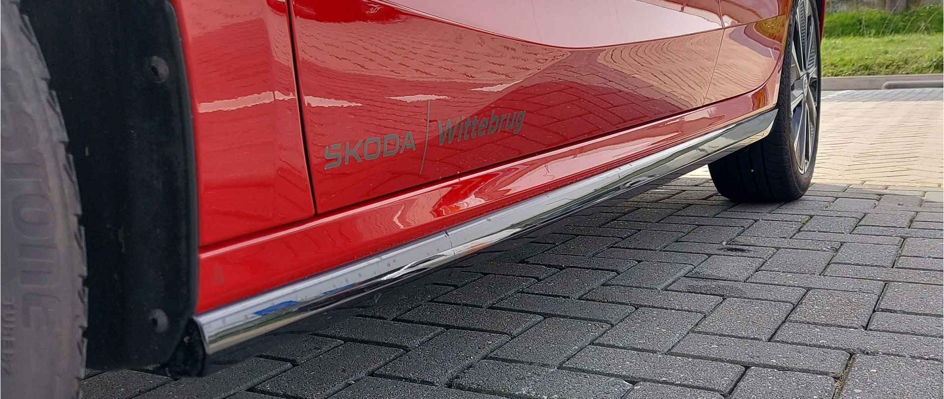 Škoda Fabia 1.0 TSI Monte Carlo - 26/27