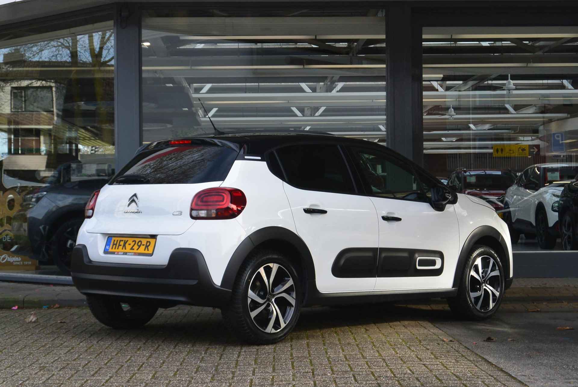 Citroën C3 PureTech 110pk EAT6 Shine │ Automaat │ Keyless Entry & Start │ All season banden - 3/15