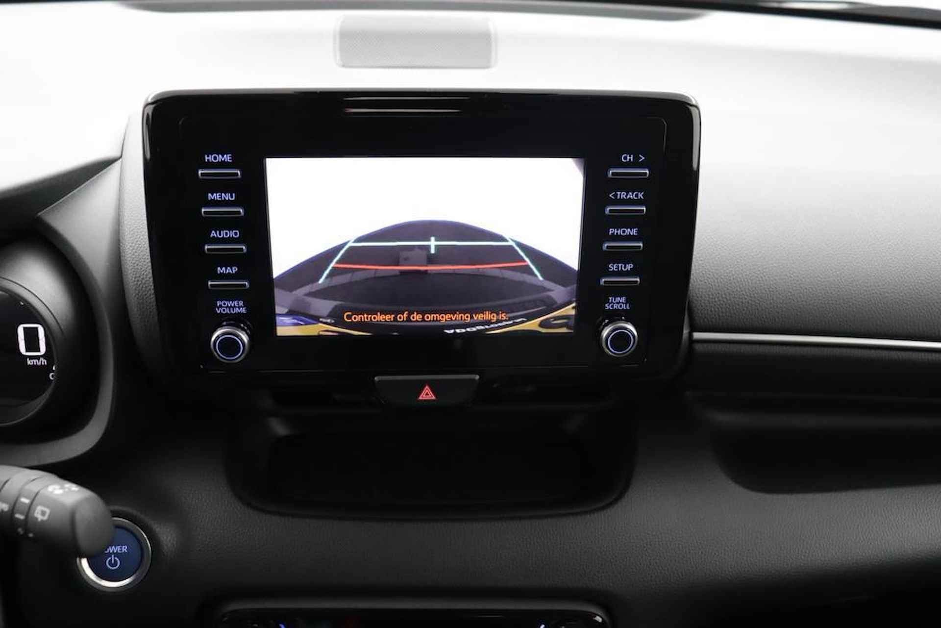 Toyota Yaris 1.5 Hybrid Dynamic Automaat | Stoelverwarming | Parkeercamera | Climate Control | - 8/45