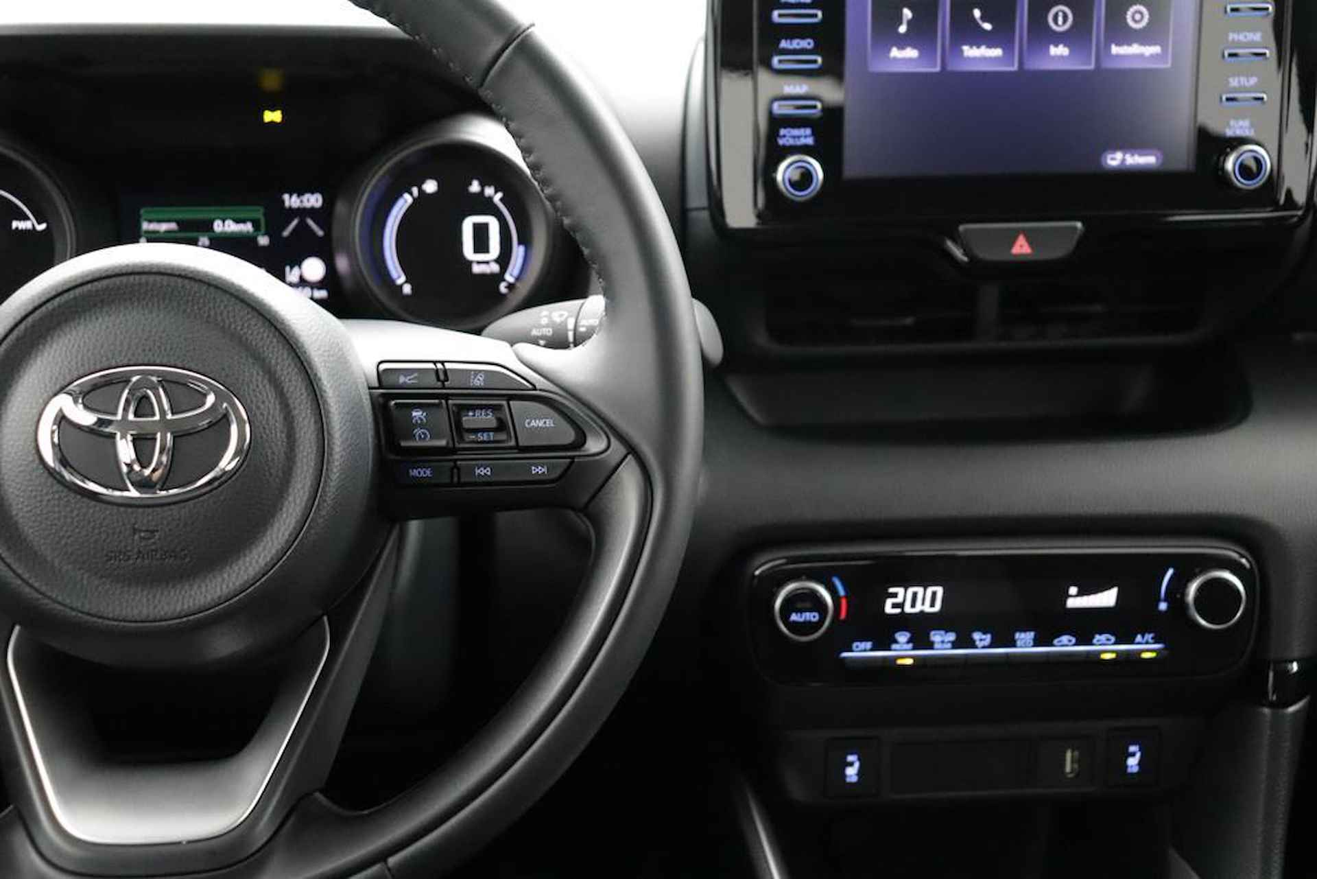 Toyota Yaris 1.5 Hybrid Dynamic Automaat | Stoelverwarming | Parkeercamera | Climate Control | - 21/45