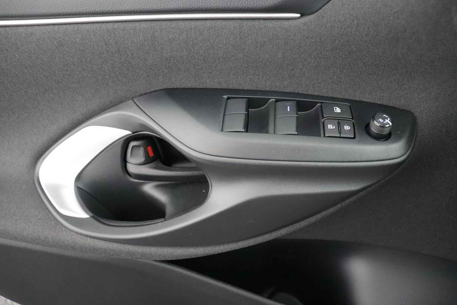 Toyota Yaris 1.5 Hybrid Dynamic Automaat | Stoelverwarming | Parkeercamera | Climate Control | - 27/45