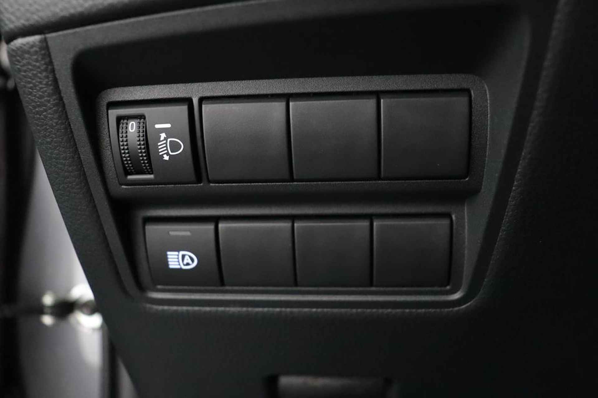 Toyota Yaris 1.5 Hybrid Dynamic Automaat | Stoelverwarming | Parkeercamera | Climate Control | - 28/45