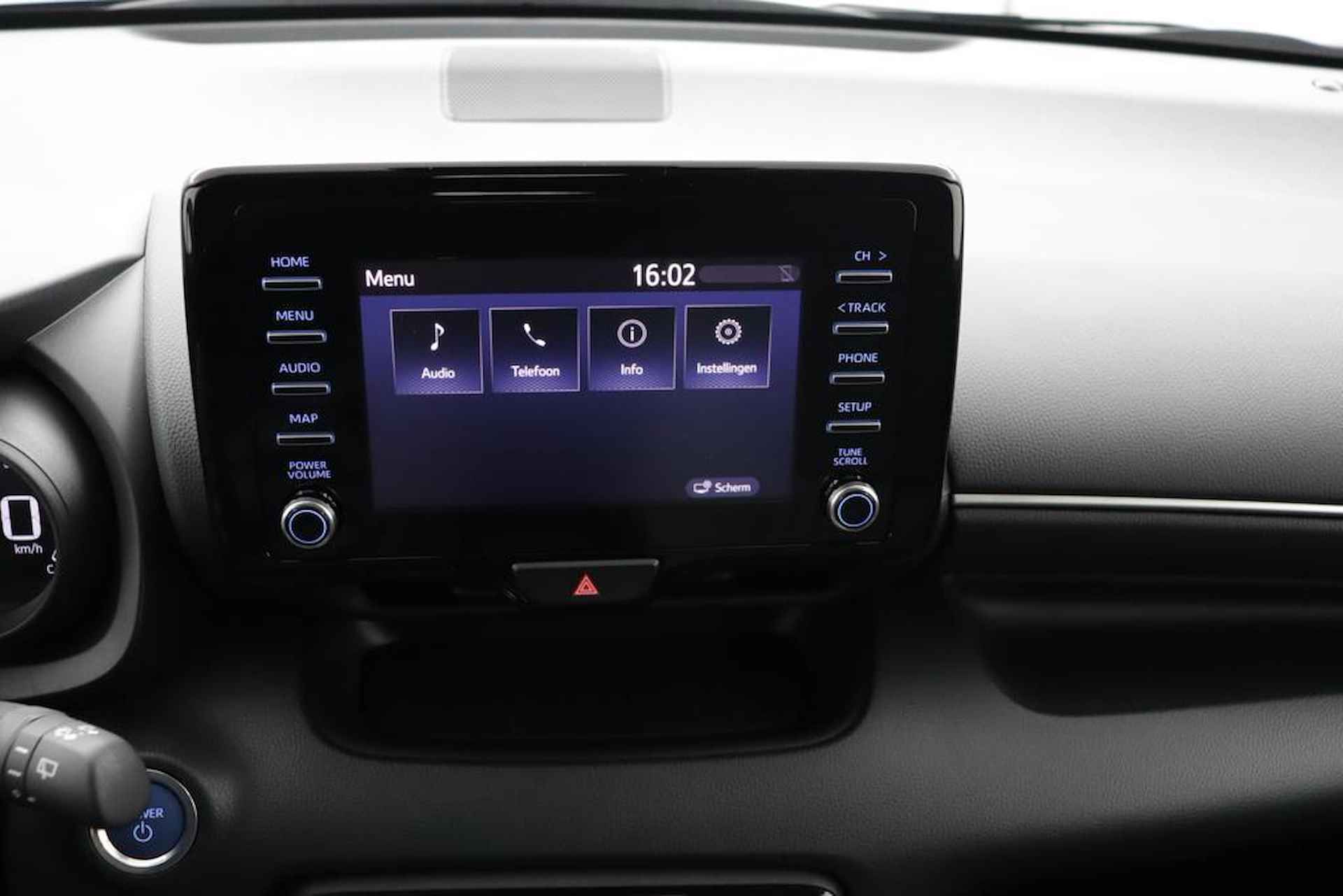 Toyota Yaris 1.5 Hybrid Dynamic Automaat | Stoelverwarming | Parkeercamera | Climate Control | - 39/45