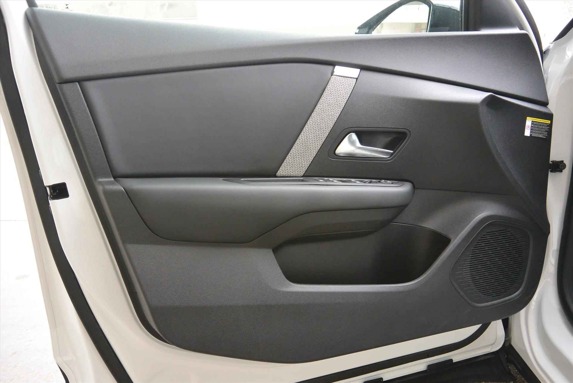 Citroën C4 PureTech 130pk EAT8 Feel Pack │ Stoel- stuurwiel- en voorruitverwarming - 38/69