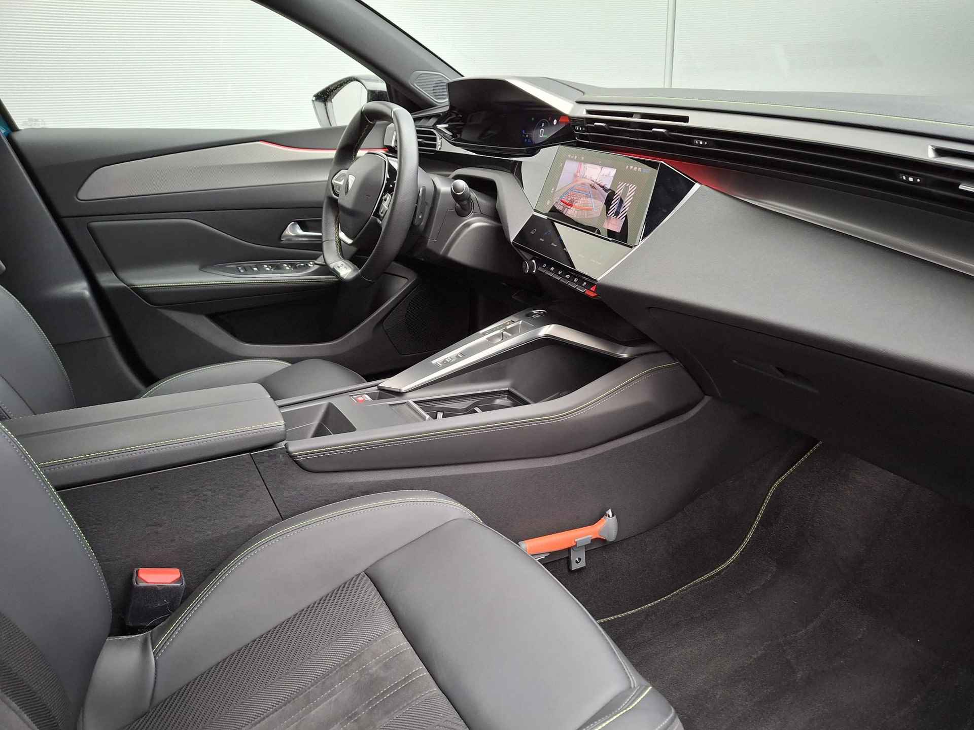 Peugeot 408 1.6 HYbrid GT 225 EAT8 First Edition | Alcantara | Navigatie | Voorstoel met Massagefunctie - 17/48