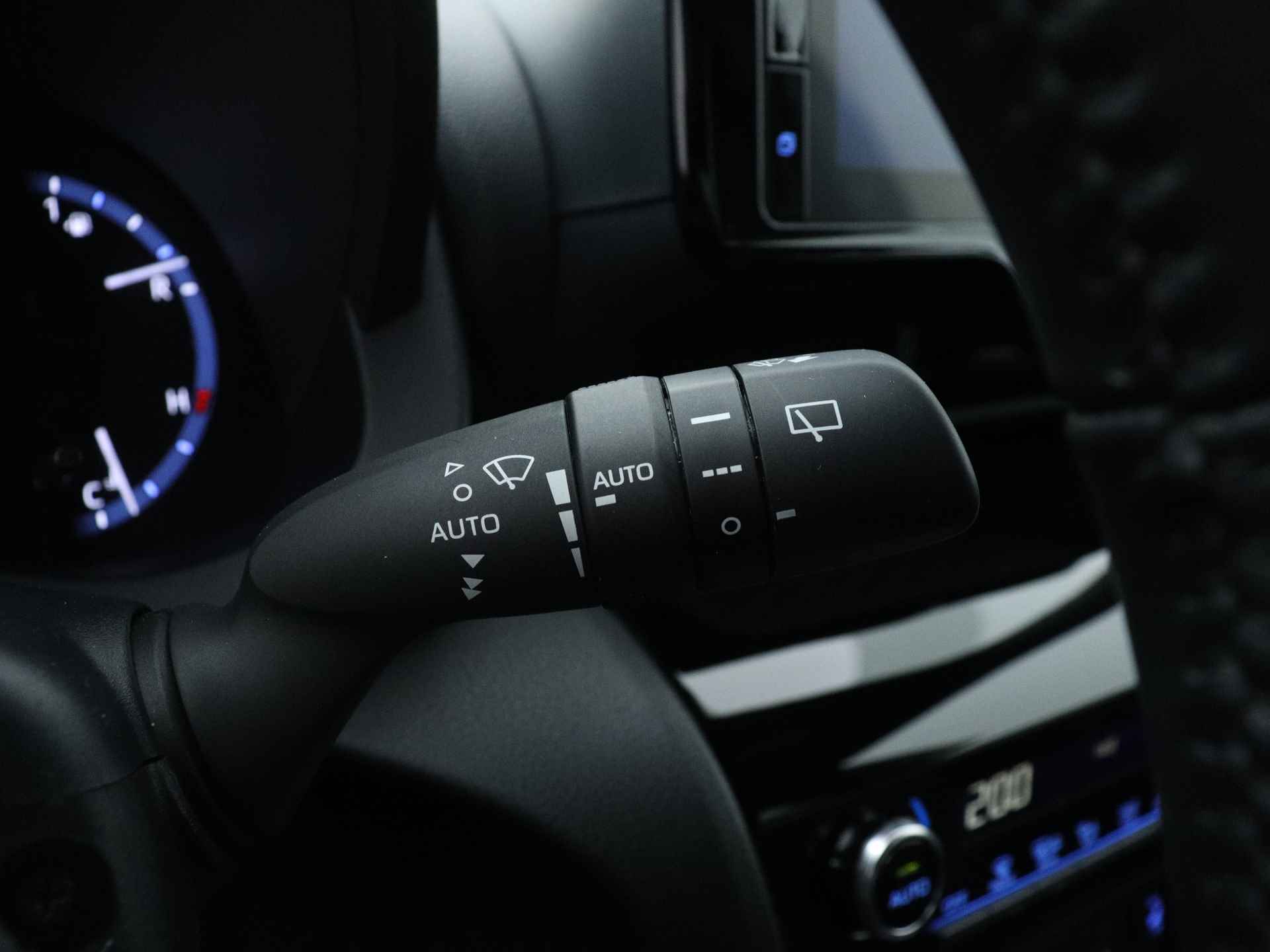 Toyota Yaris Cross 1.5 Hybrid Dynamic Limited | Cloud Navigatie | Stoelverwarming | Parkeersensoren | - 25/42