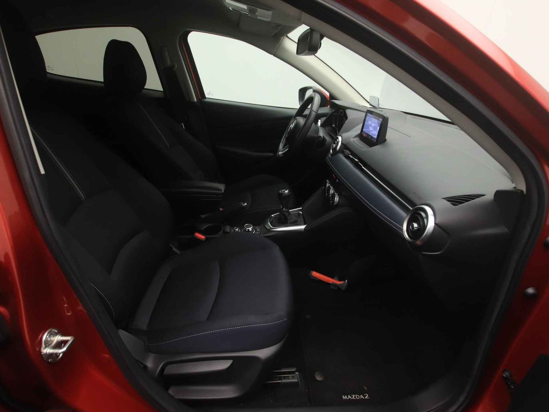 Mazda 2 1.5 Skyactiv-G Luxury i-Activesense : dealer onderhouden - 20/45