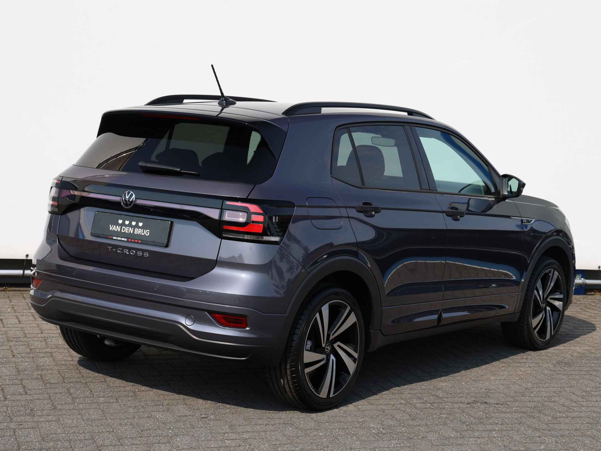 Volkswagen T-Cross 1.0 TSI R-Line 110pk DSG | LED | Navigatie | Climate control | Cruise control - 5/39