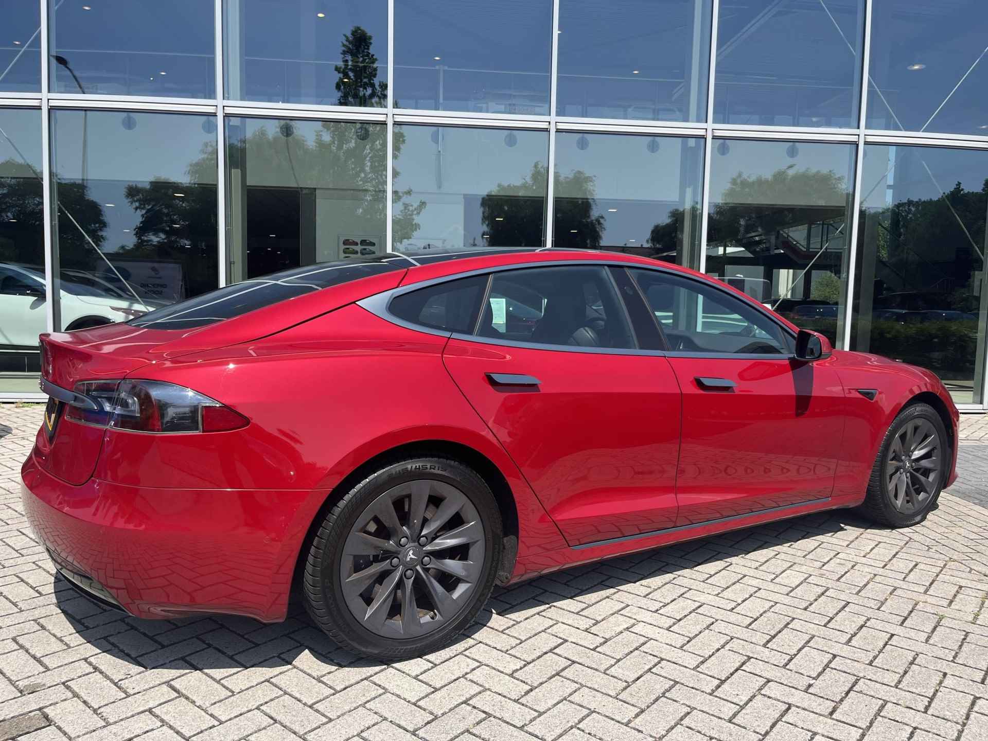 Tesla Model S 75D | Panoramadak | 12 MAANDEN BOVAG GARANTIE | Elektrische stoelen | Achteruitrij camera | - 3/33