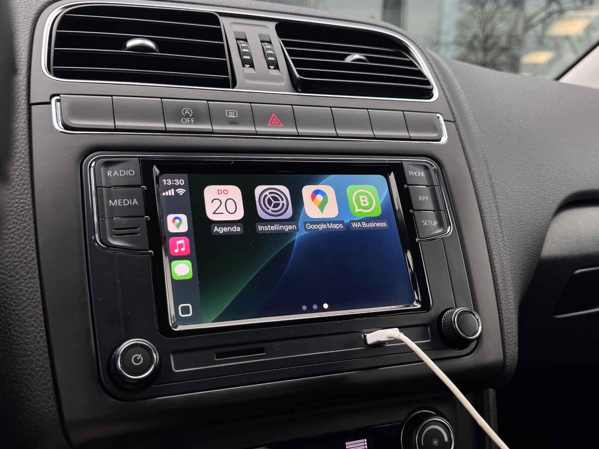 Volkswagen Polo 1.2 TSI Highline Apple Carplay | Climate Control - 17/19