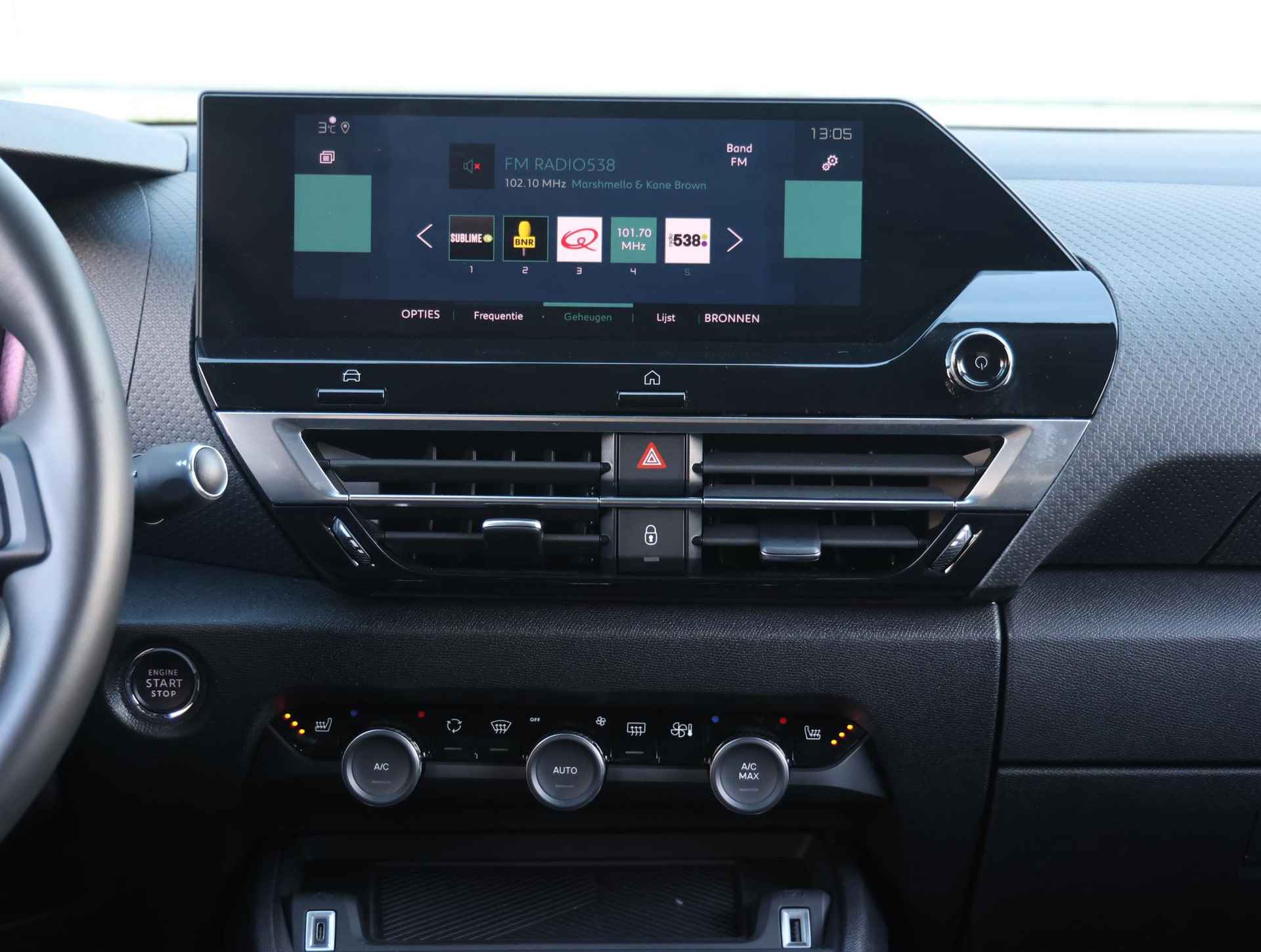 Citroen Ë-C4 Shine 50 kWh 3-fase | Winterpakket | HiFi Focal | Camera | Adaptive Cruise | FULL LED | AppleCarPlay - 17/44