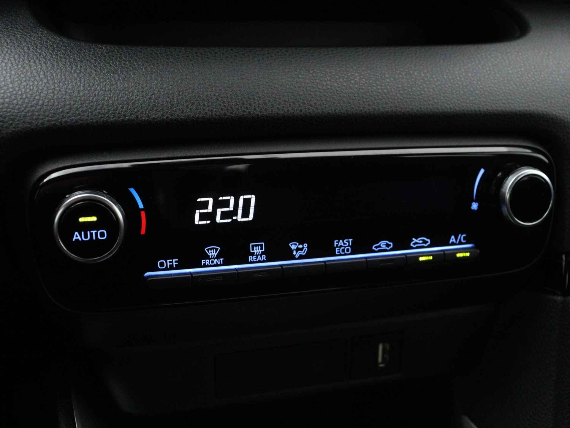 Toyota Yaris 1.5 Hybrid Dynamic Limited | Cruise Control Adaptief | - 12/42