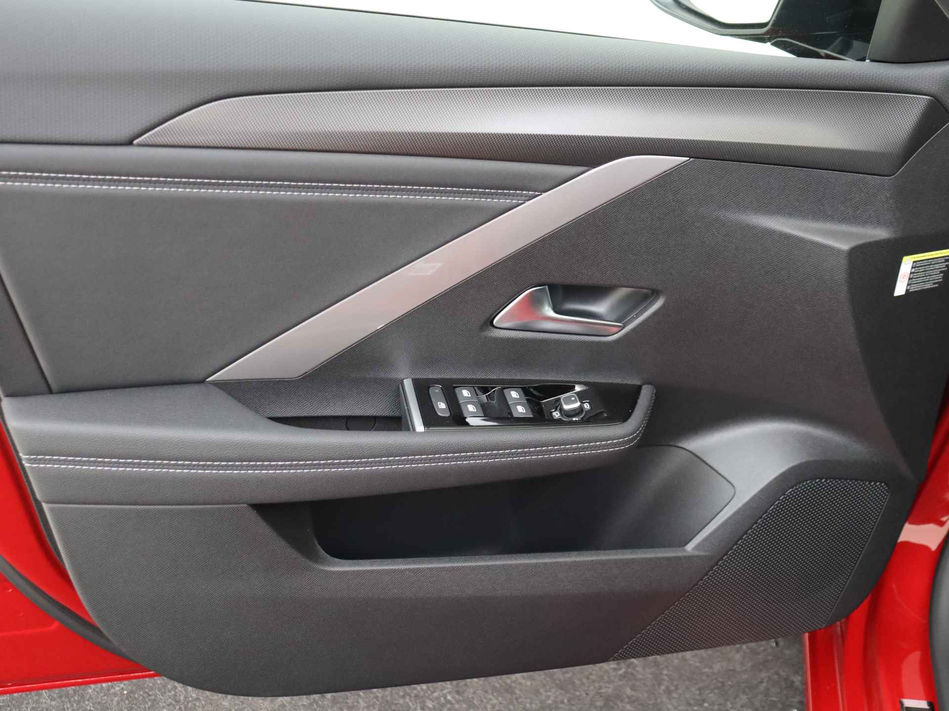 Opel Astra 1.6 Hybrid Level 4 | Schuif/kanteldak | Camera's | Rijstrookradar | Adaptive cruise control | V.a. juli beschikbaar | Oplopende km.stand | - 33/43