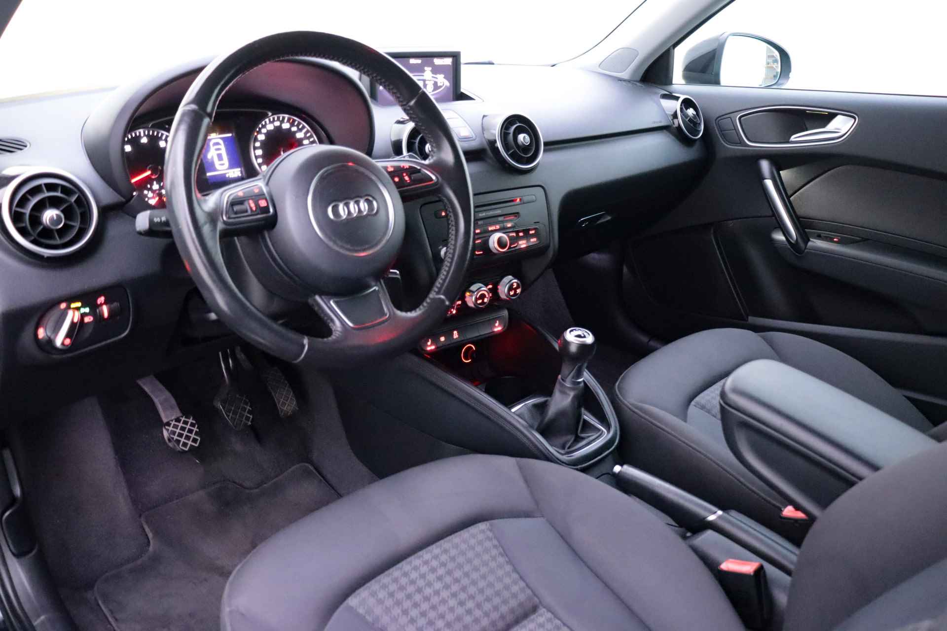 Audi A1 1.4TFSI Ambition XENON/CLIMA/LMV/STOEL.VW/16INCH.LMV/PDC/AUT.VERLICHTING - 15/23