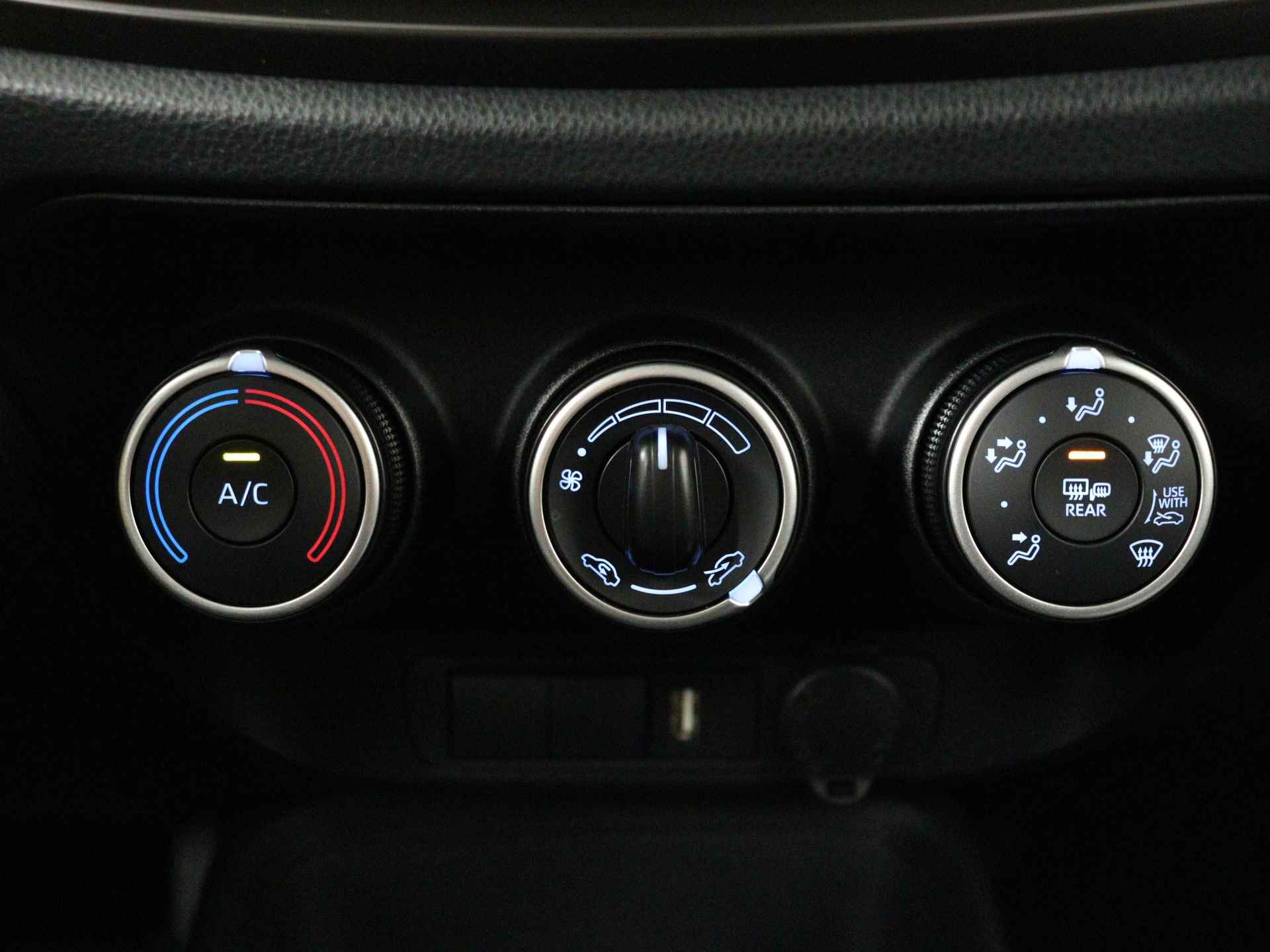 Toyota Aygo X 1.0 VVT-i S-CVT play Limited | Mat grijs | Zwarte LM velgen 18 inch | Privacy Glas | Chameleon voorruit | - 9/33