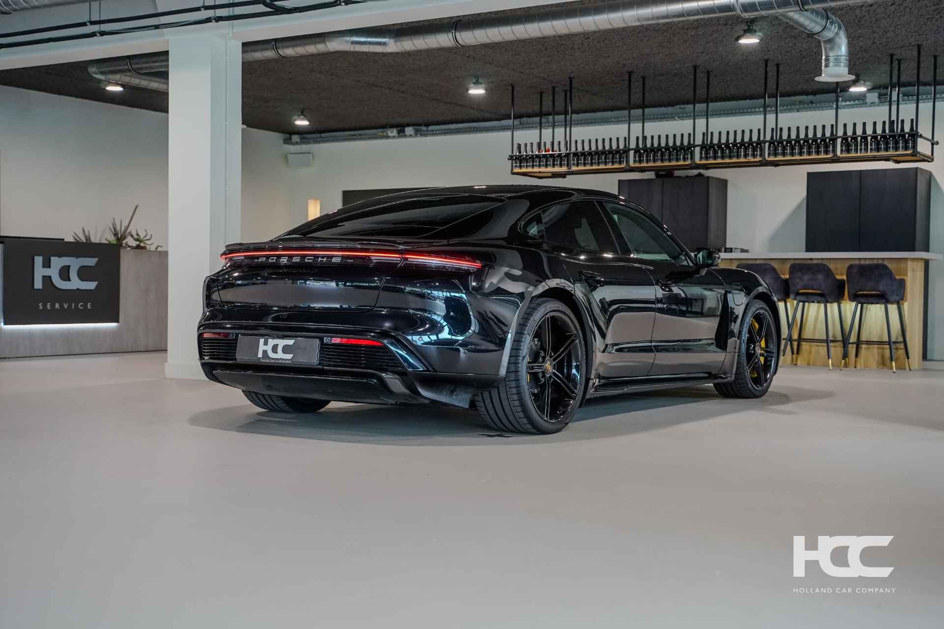 Porsche Taycan Turbo S | Carbon | TechArt | Pass. Display - 2/31