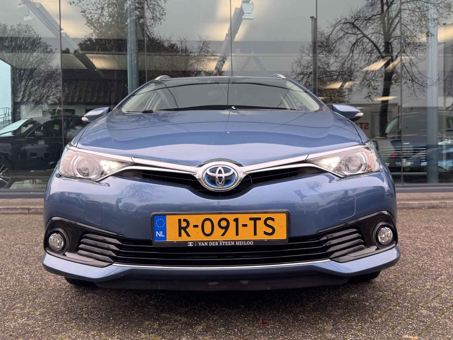 Toyota Auris Touring Sports 1.8 Hybrid Dynamic Camera | Fabrieksgarantie t/m 06/2025 - 9/18