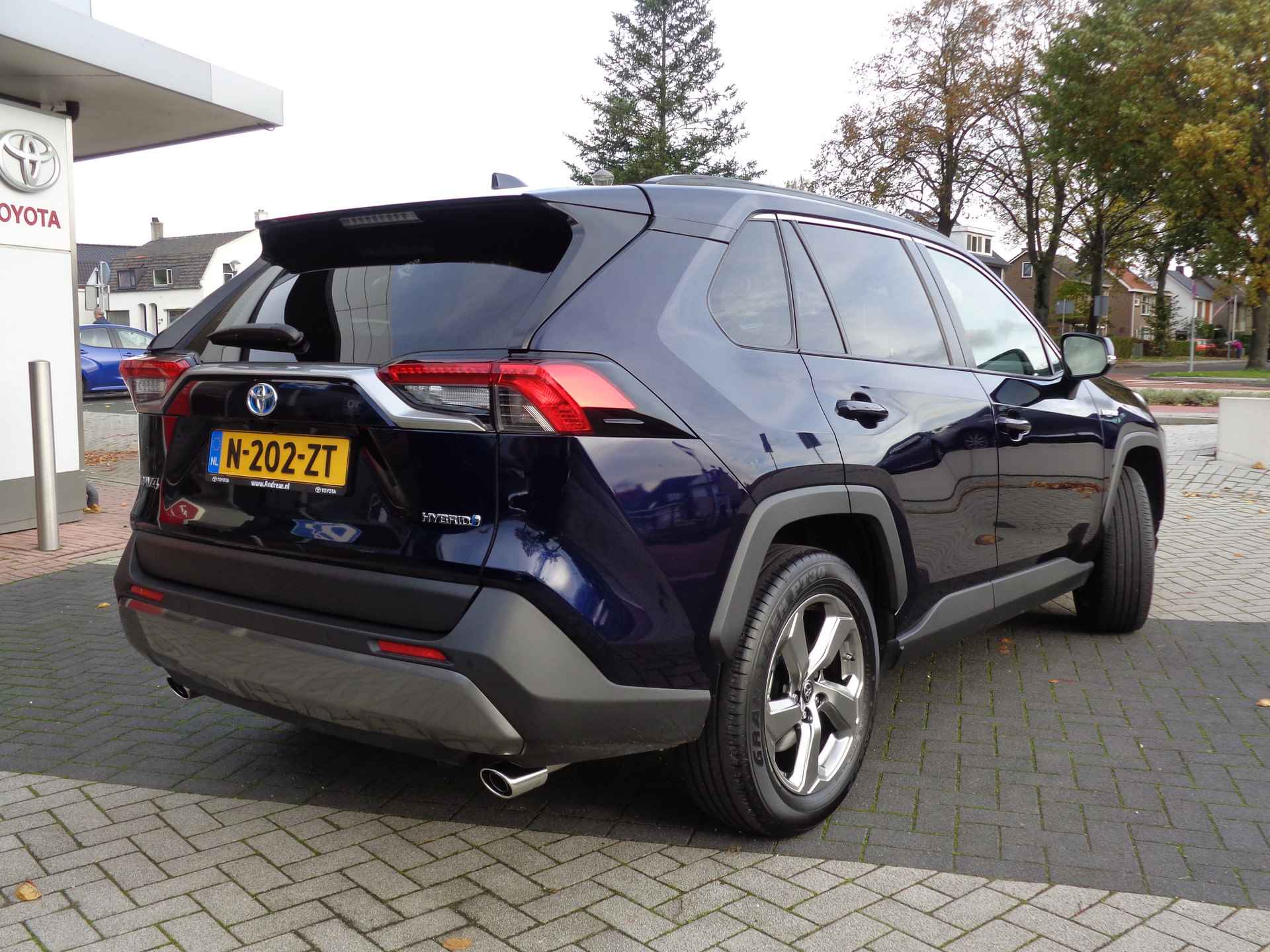 TOYOTA RAV4 2.5 Hybrid 218pk CVT Style | NAVI | JBL | DEMO - 7/24