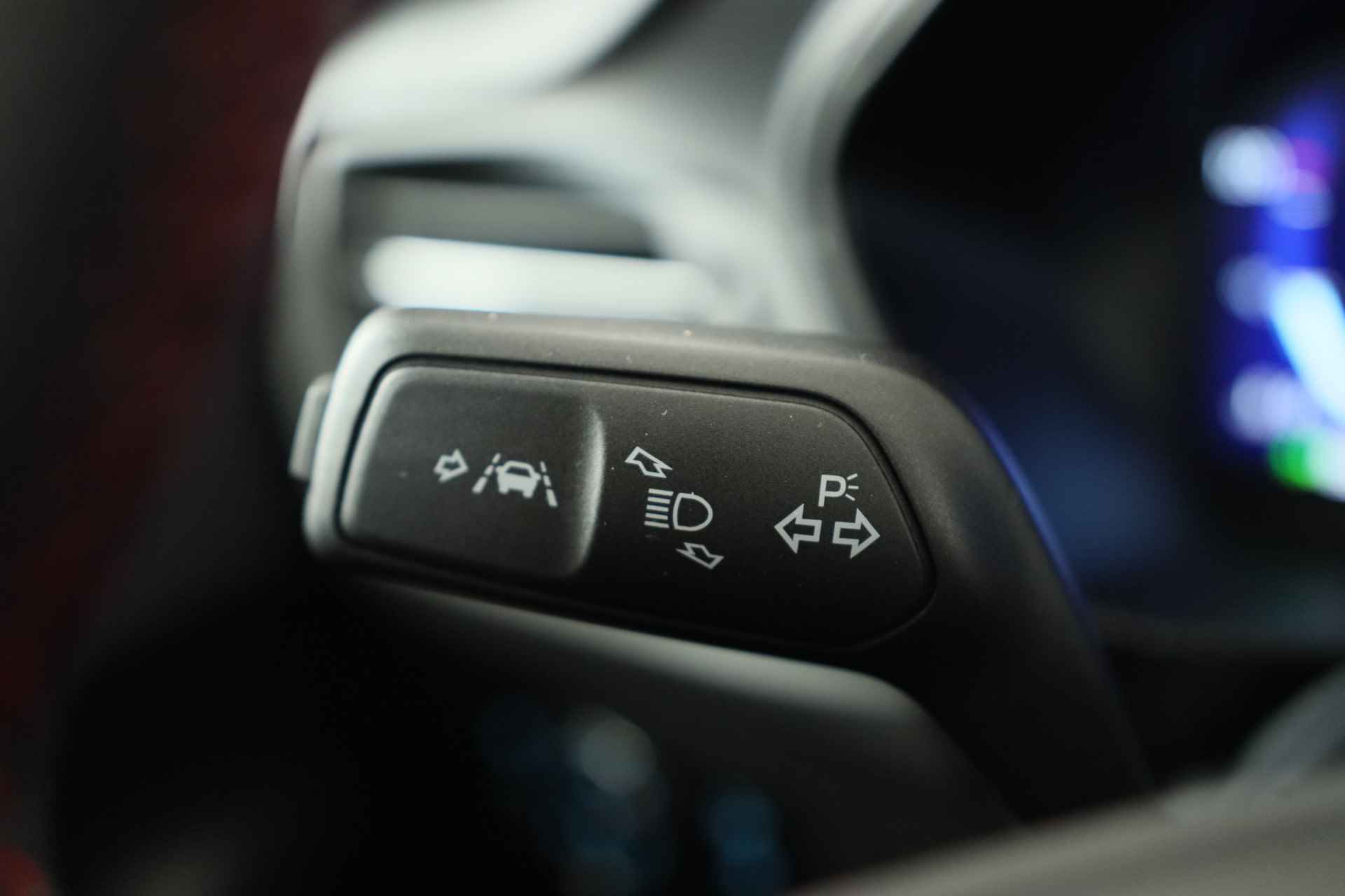 Ford Focus 1.0 EcoBoost Hybrid ST Line X | Direct Leverbaar | Panorama Dak | Drivers Assistance Pack | Winterpack | 18'' Lichtmetalen Velge - 38/45
