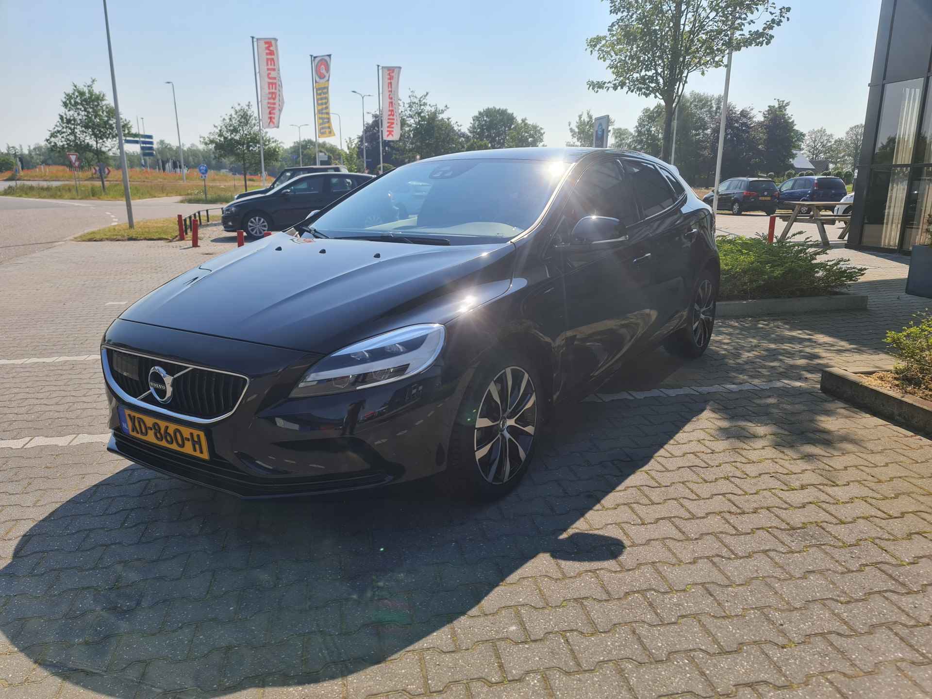 Volvo V40 1.5 T3 Dynamic Edition, Automaat, adaptieve cruise - 4/31