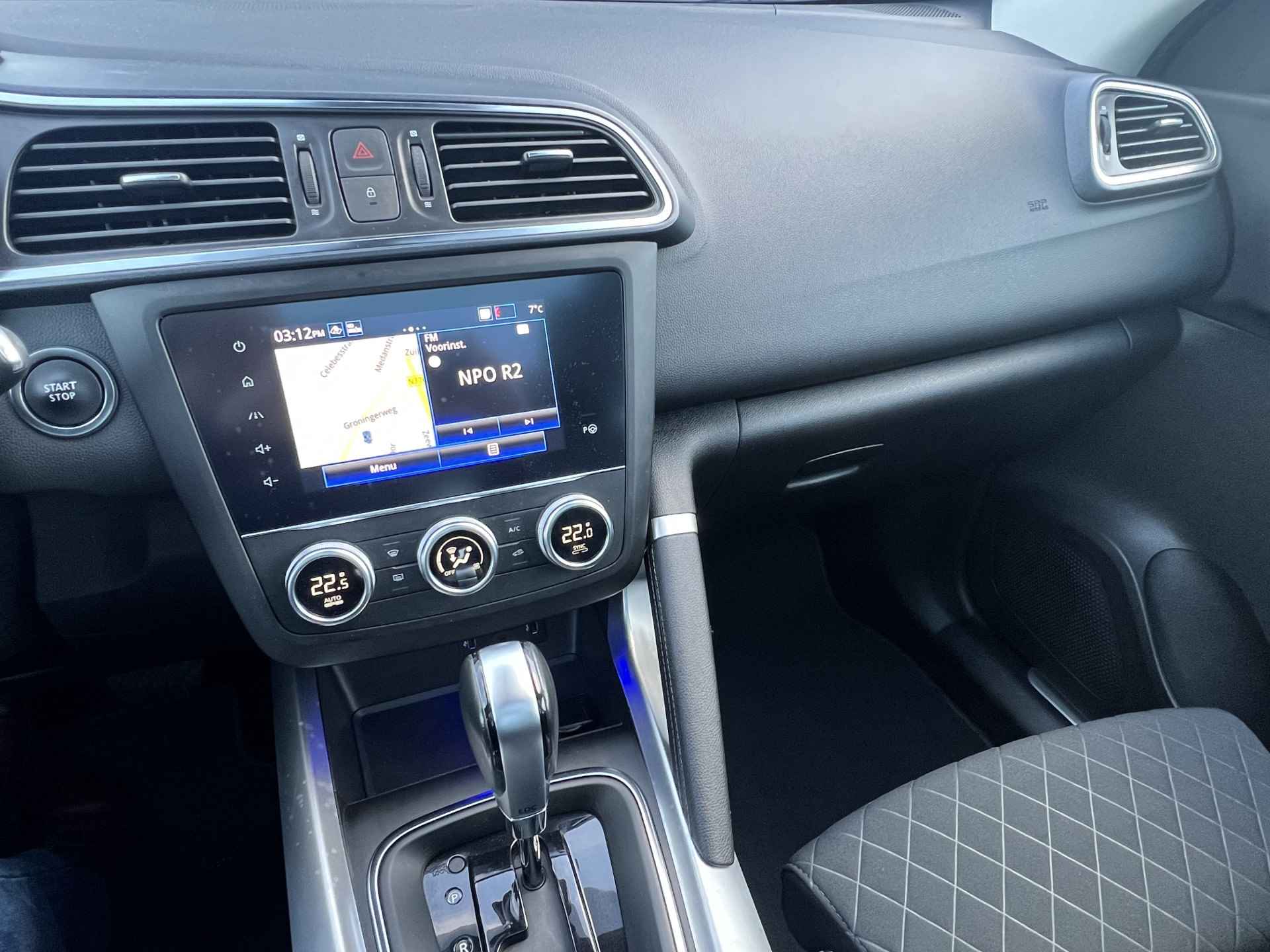 Renault Kadjar 1.3 TCe 140 pk Automaat GPF Intens Navigatie Panoramadak Getint Glas Led Koplampen 19 Inch Velgen Camera Keyless Enty Wit Metallic Extra Getint Glas - 14/51