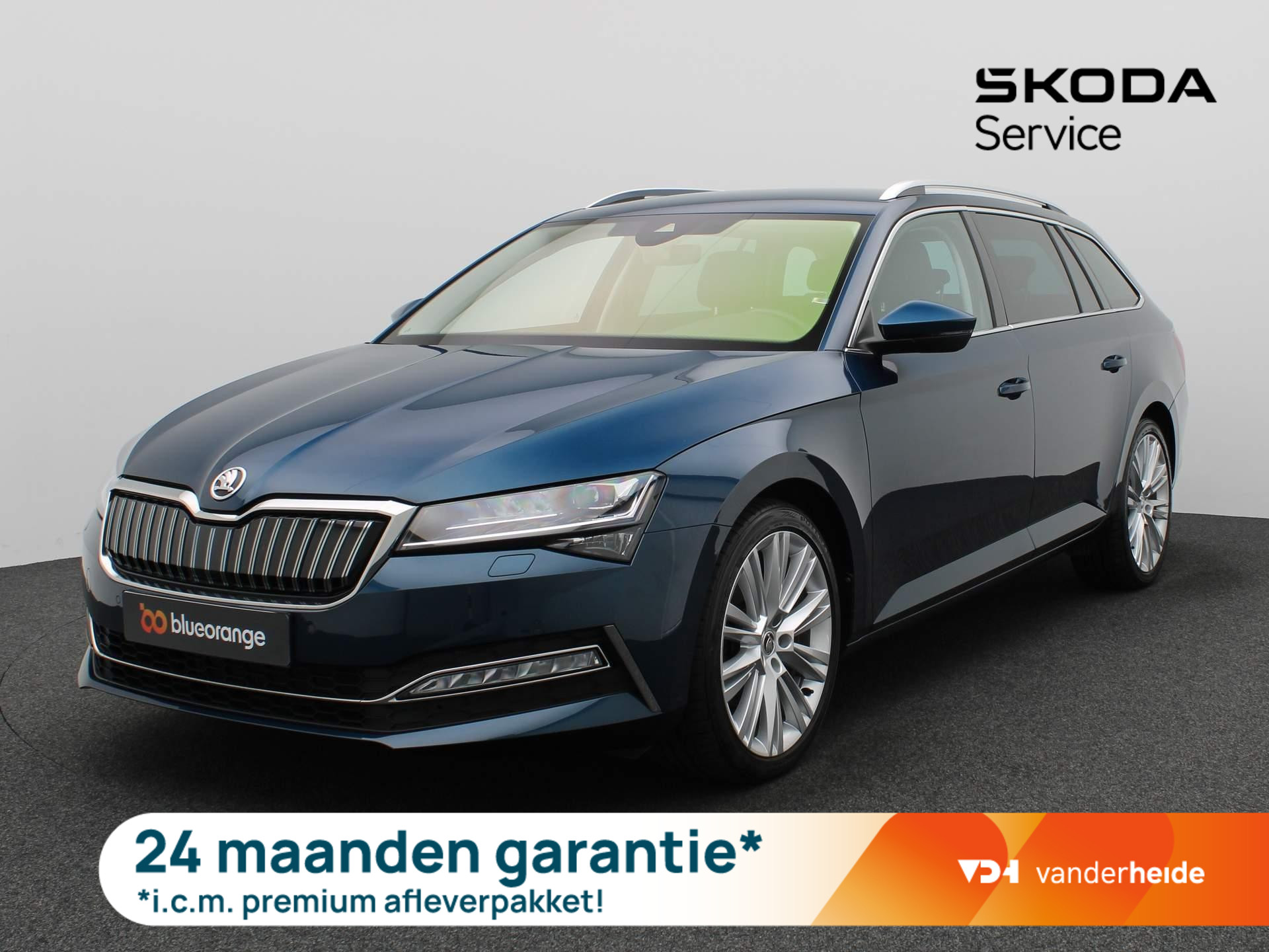 Skoda Superb Combi 1.4 TSI iV Business Edition Plus 218PK DSG Trekhaak, winterpakket Plus, Matrix-LED, elek. stoelen, park distance control, elek. achterklep, 19'' lichtmetaal