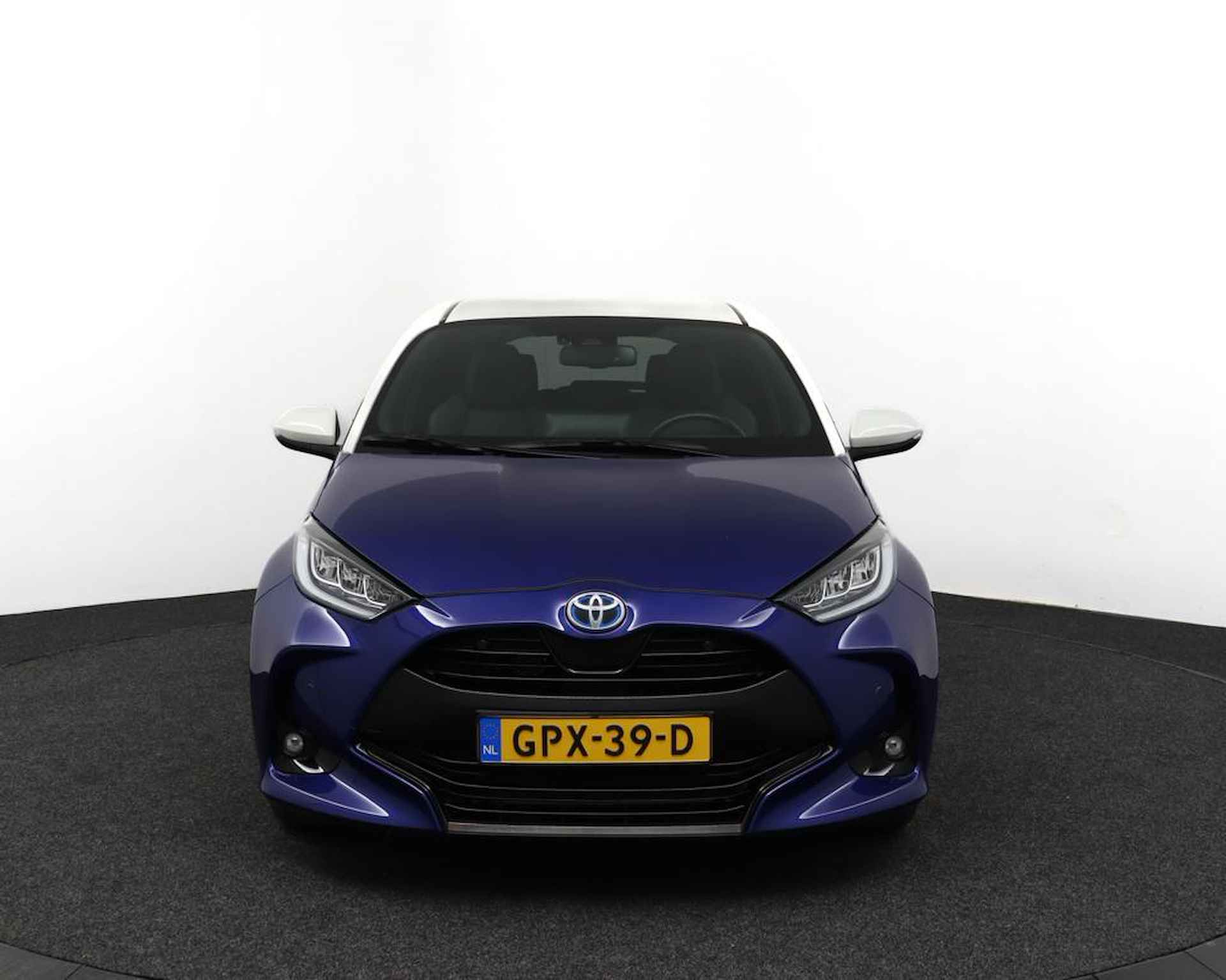 Toyota Yaris 1.5 Hybrid Executive | Navigatie | Stoelverwarming | Camera Achter | Climate Control | Parkeersensoren | - 16/49