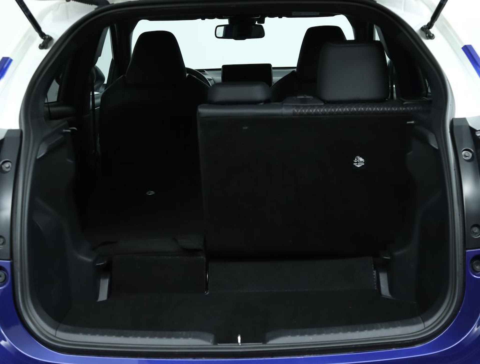 Toyota Yaris 1.5 Hybrid Executive | Navigatie | Stoelverwarming | Camera Achter | Climate Control | Parkeersensoren | - 24/49