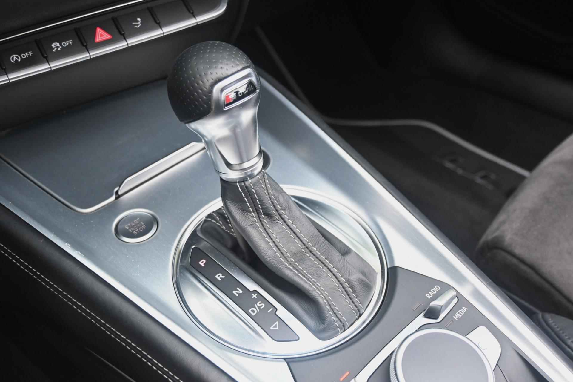 Audi TT Roadster 2.0 TFSI Quattro 230PK 2x S-LINE Virtual MatrixLED B&O Nekverw. '15 - 20/50