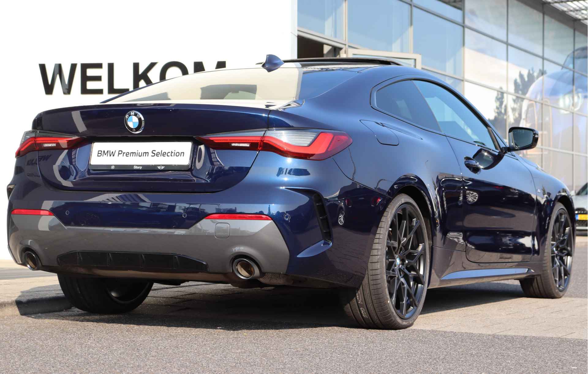 BMW 4 Serie Coupé 420i High Executive M Sport Automaat / Schuif-kanteldak / M sportstoelen / Laserlight / Live Cockpit Professional / M Sportonderstel / Parking Assistant - 11/33