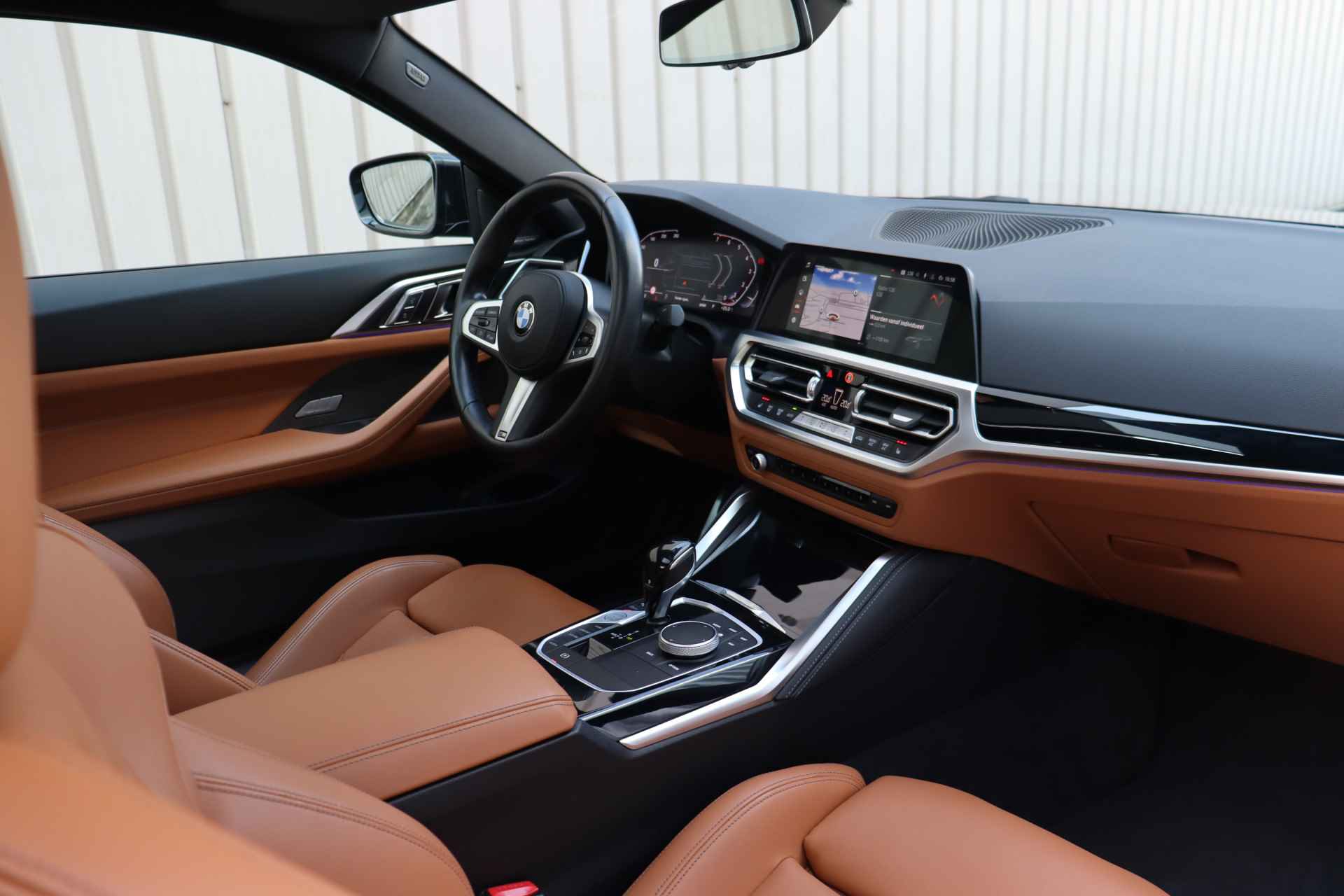 BMW 4 Serie Coupé 420i High Executive M Sport Automaat / Schuif-kanteldak / M sportstoelen / Laserlight / Live Cockpit Professional / M Sportonderstel / Parking Assistant - 14/33