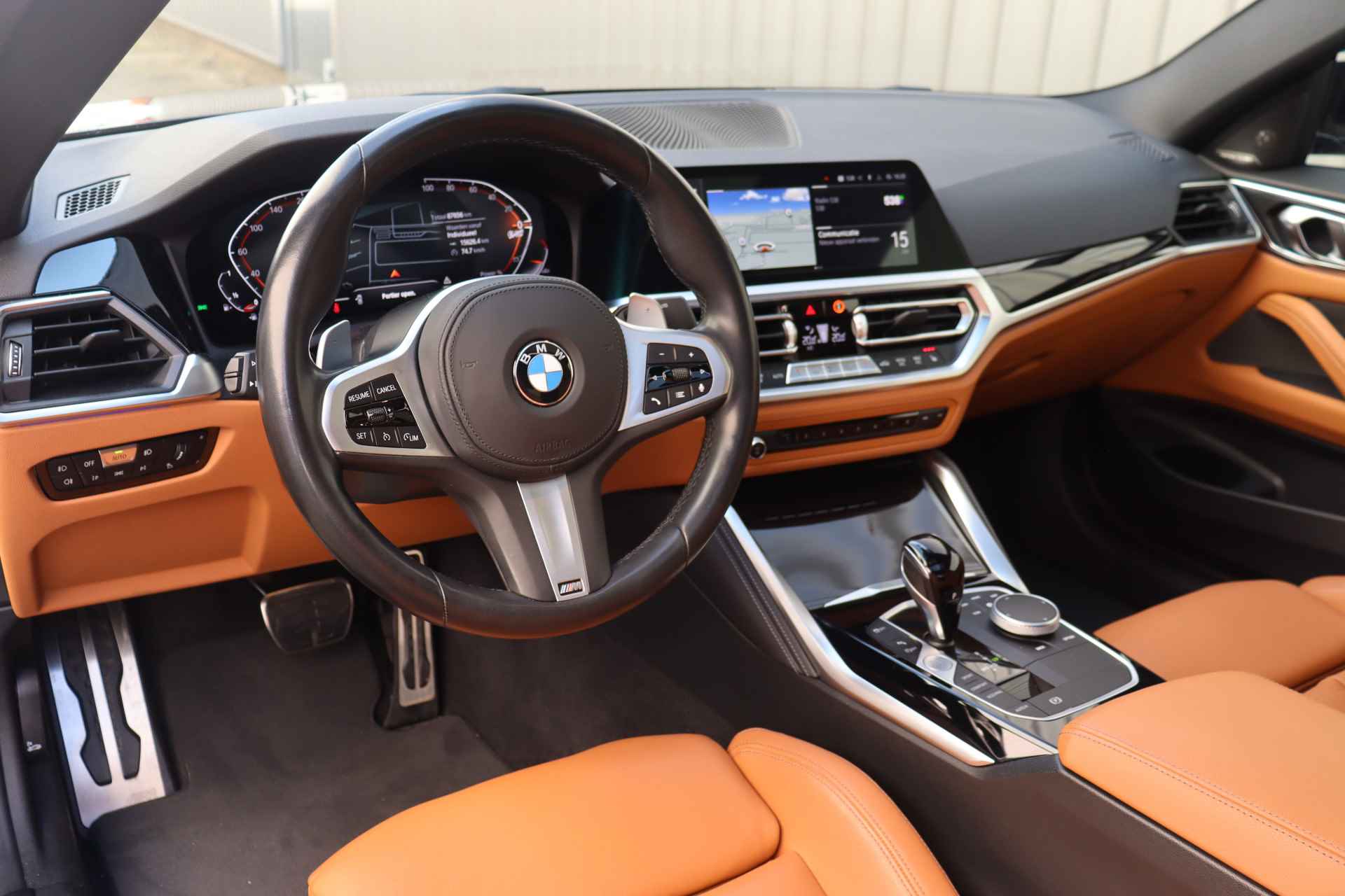 BMW 4 Serie Coupé 420i High Executive M Sport Automaat / Schuif-kanteldak / M sportstoelen / Laserlight / Live Cockpit Professional / M Sportonderstel / Parking Assistant - 16/33