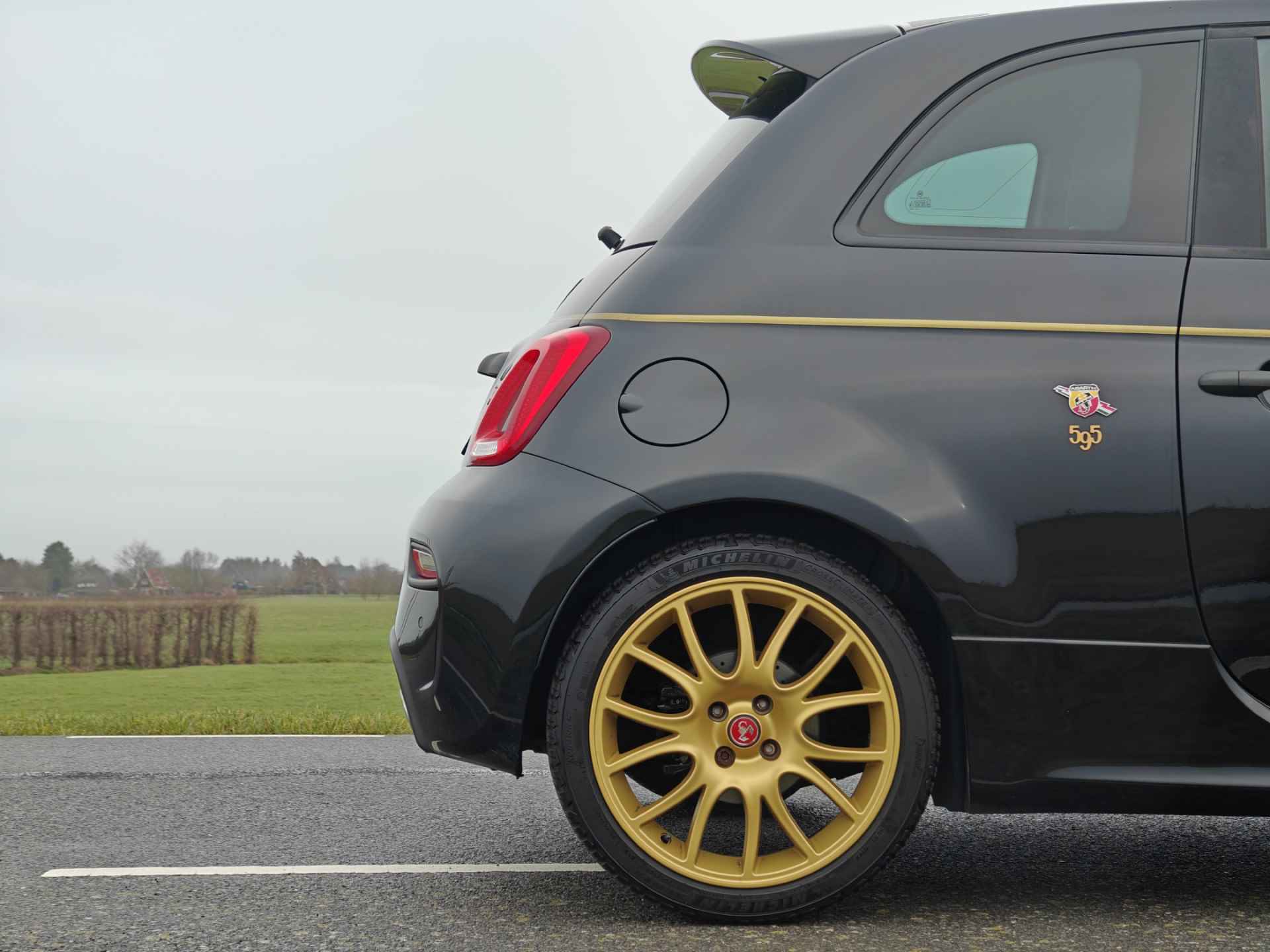 Abarth 595 ScorpioneOro | Beats | 1 van 2000 | Nieuwstaat | Carplay - 11/42