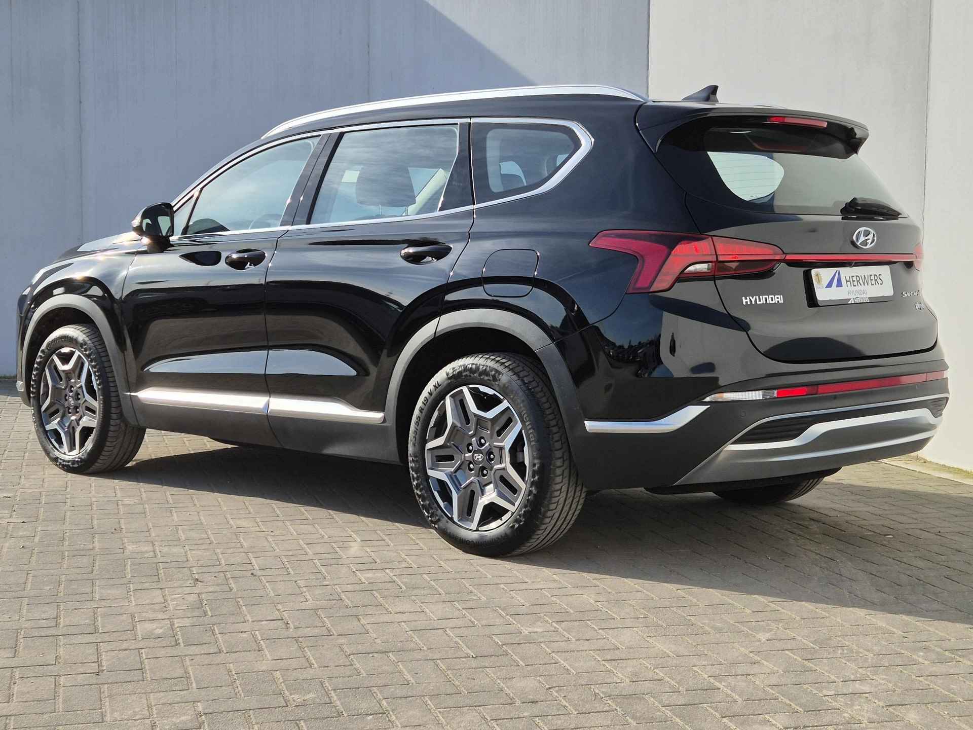 Hyundai Santa Fe 1.6 T-GDI PHEV Comfort Smart Automaat / 7 persoons / Plug-in / Stoelverwarming / Trekgewicht 1350 Kg / Adaptief cruise control / Krell Premium Audio / Apple Carplay Android Auto / - 29/52