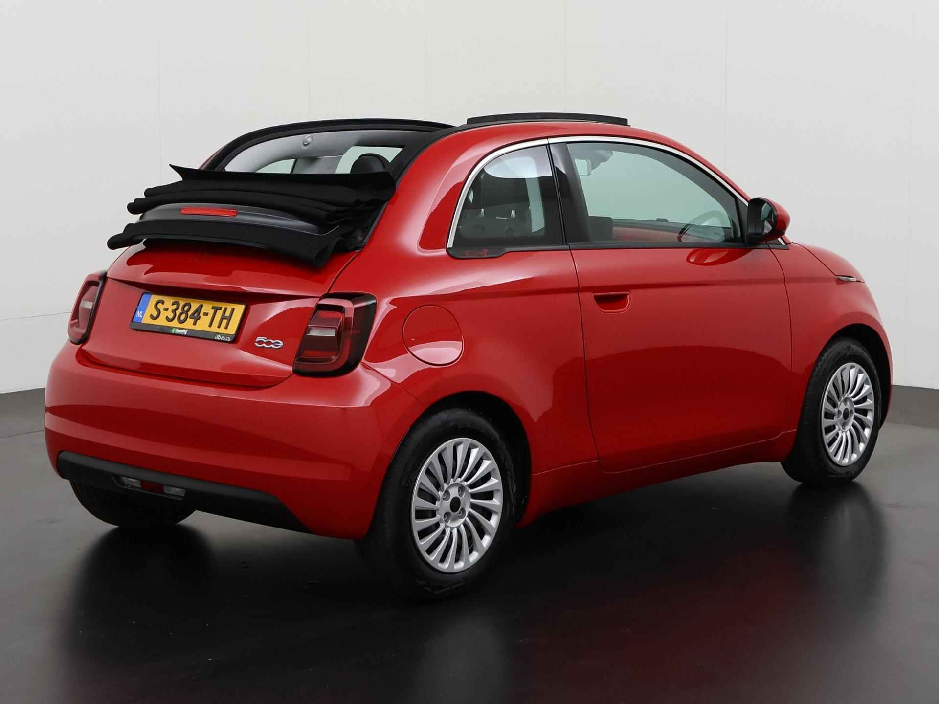 Fiat 500 C RED 42 kWh | Apple/Android Carplay | Navigatie | Virtual Cockpit | Zondag Open! - 4/36