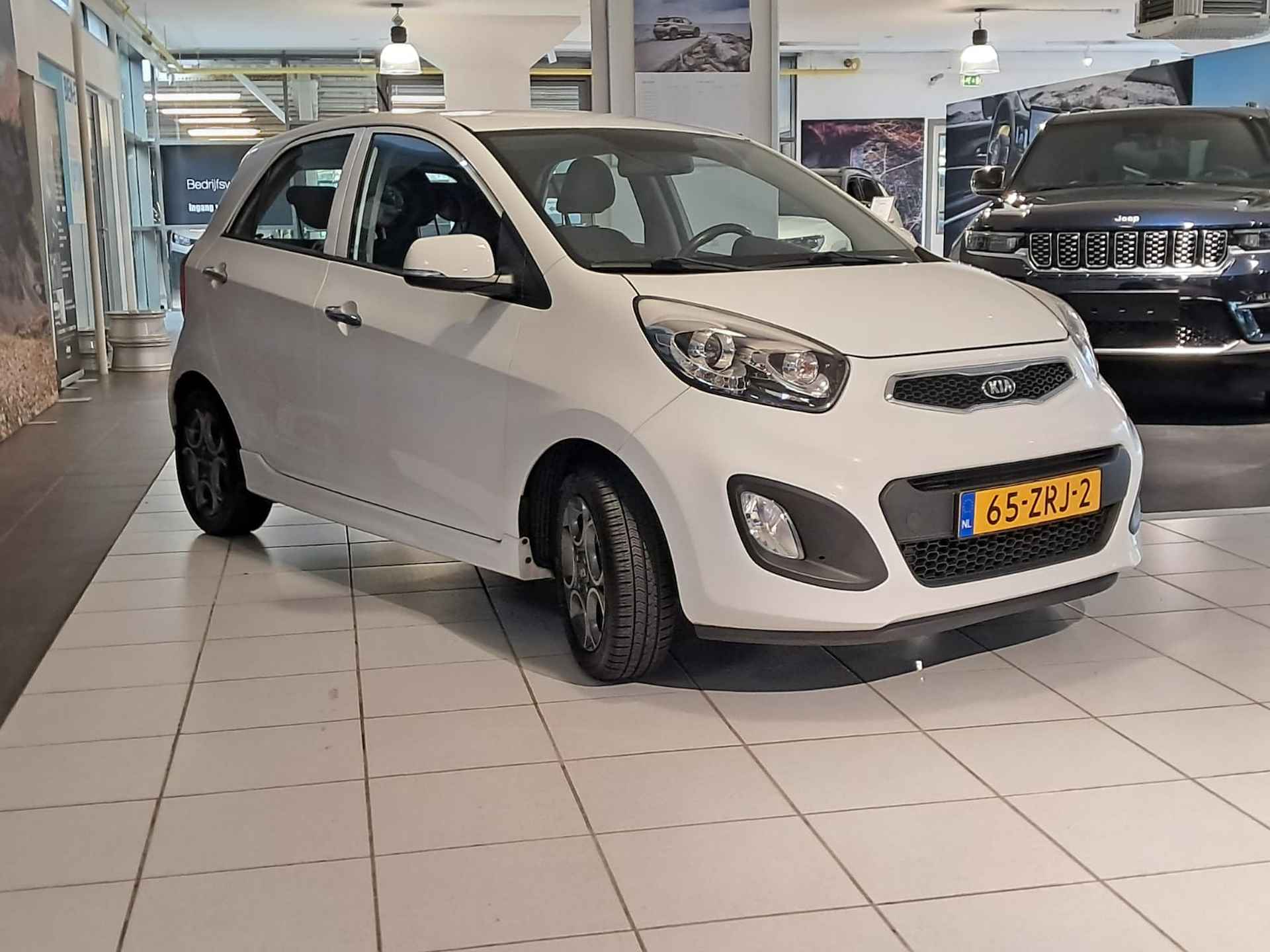 KIA Picanto 1.0 CVVT 69 PK 5DRS Design Edition / Airco / Parkeersensoren - 2/24