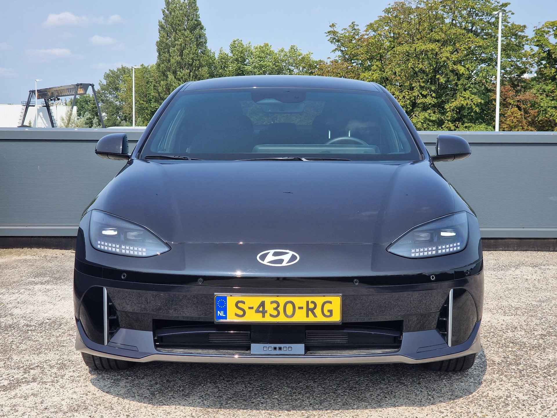 Hyundai IONIQ 6 Connect AWD 77 kWh | 325 PK 605 NM | Fabrieksgarantie T/M 2028 | Head-up display | - 3/34