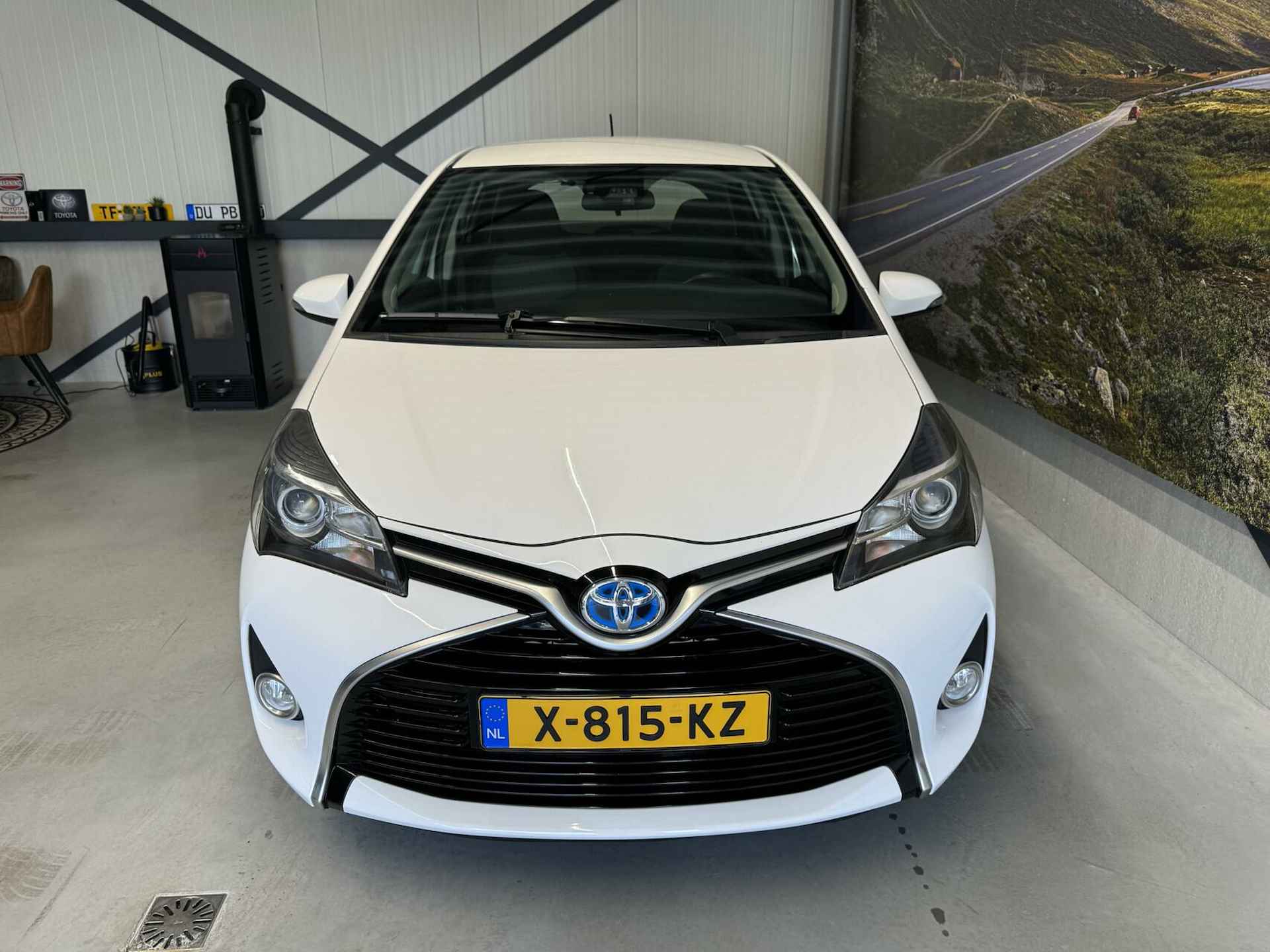 Toyota Yaris 1.5 Hybrid Aspiration / Navi / Camera - 11/40