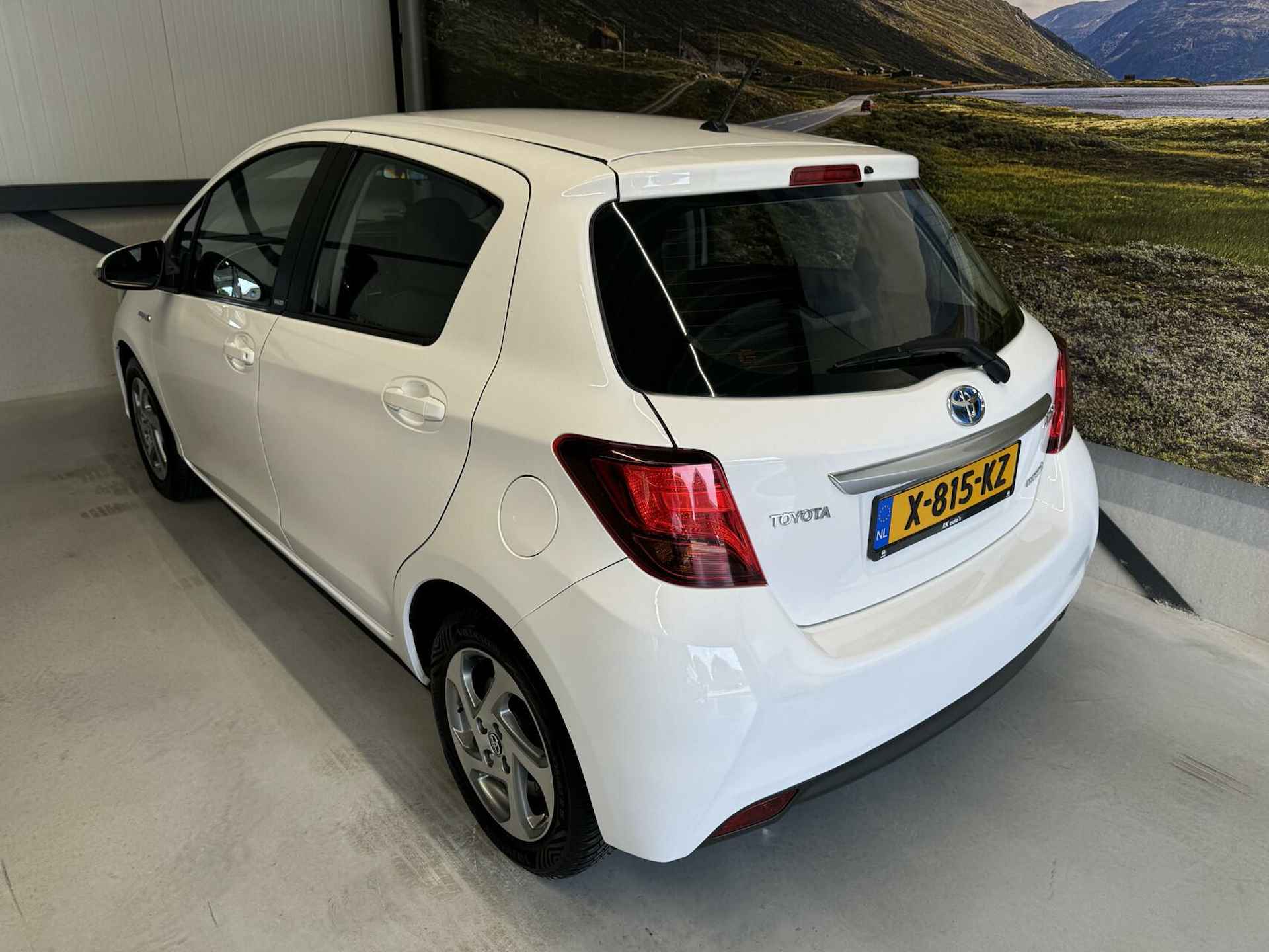 Toyota Yaris 1.5 Hybrid Aspiration / Navi / Camera - 14/40