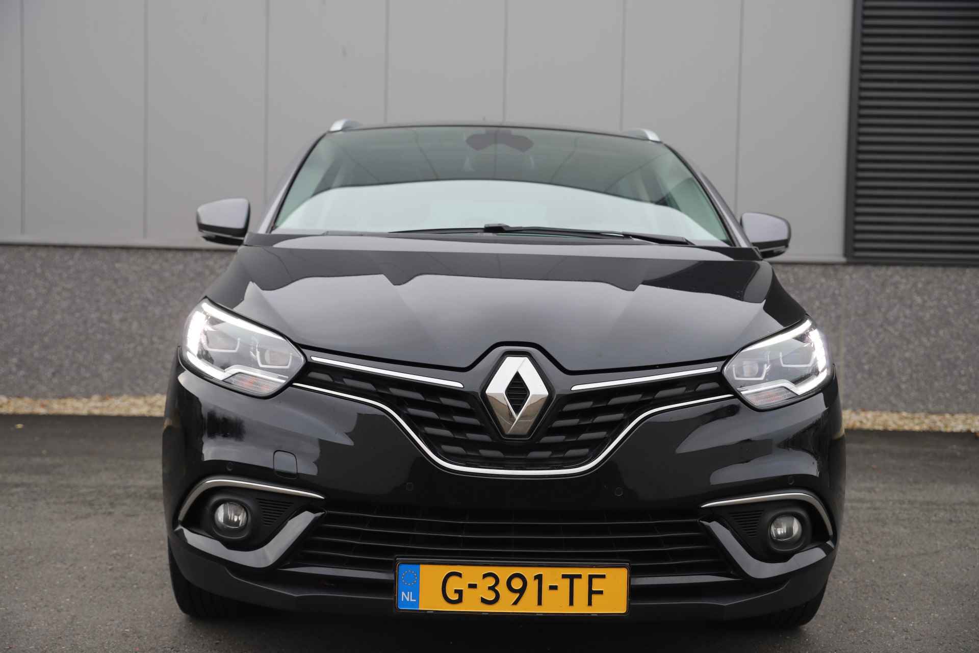 Renault Grand Scénic 1.3 TCe/160pk/Automaat7/Bose/7-persoons/Trekhaak/20"/Two-Tone - 12/31