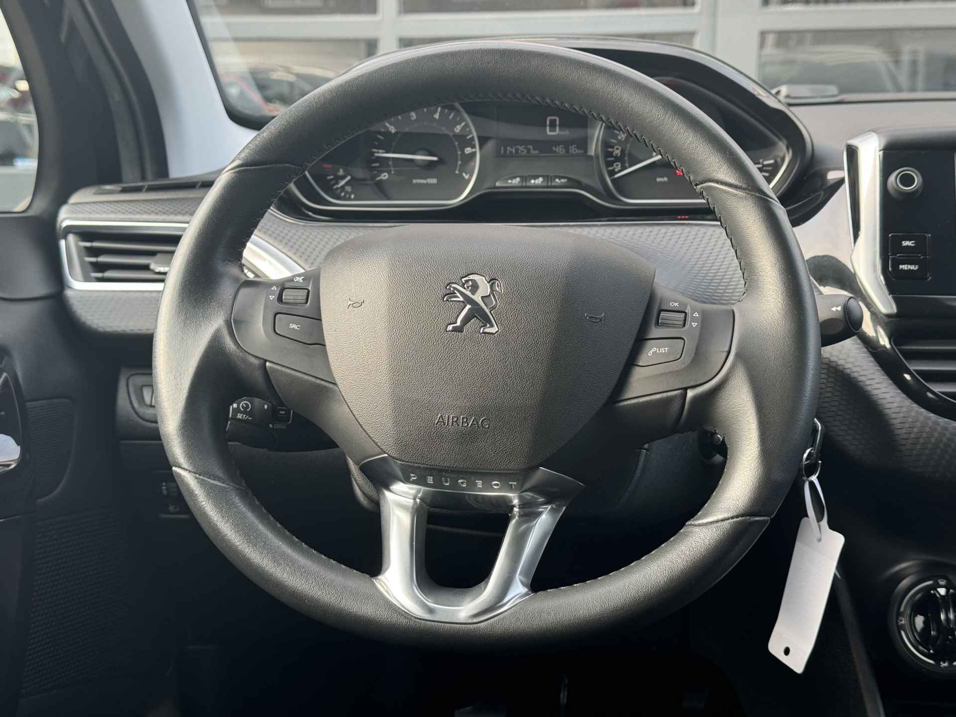 Peugeot 208 1.2 PureTech Signature - apple carplay - DAB - 5/24