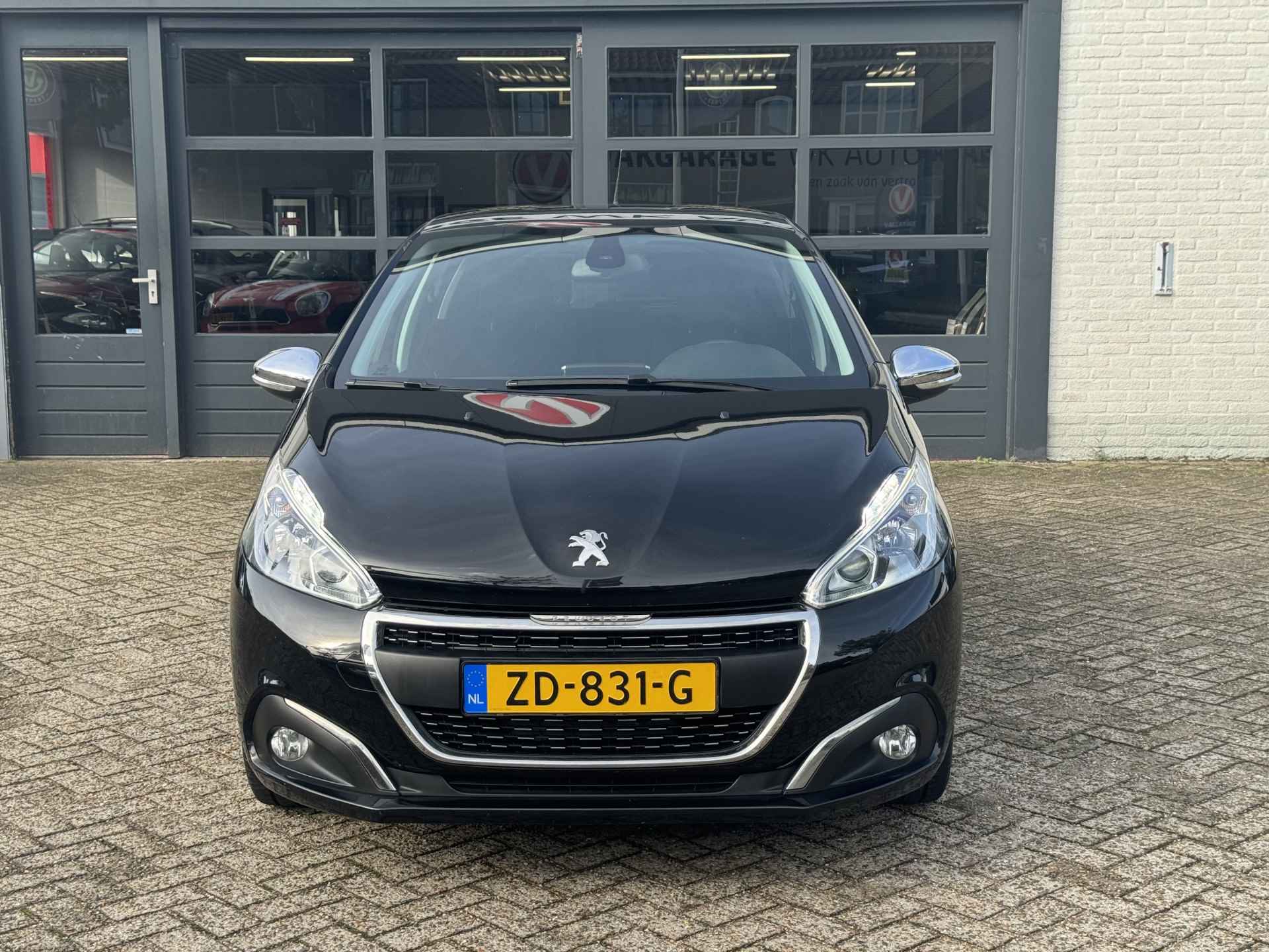 Peugeot 208 1.2 PureTech Signature - apple carplay - DAB - 16/24