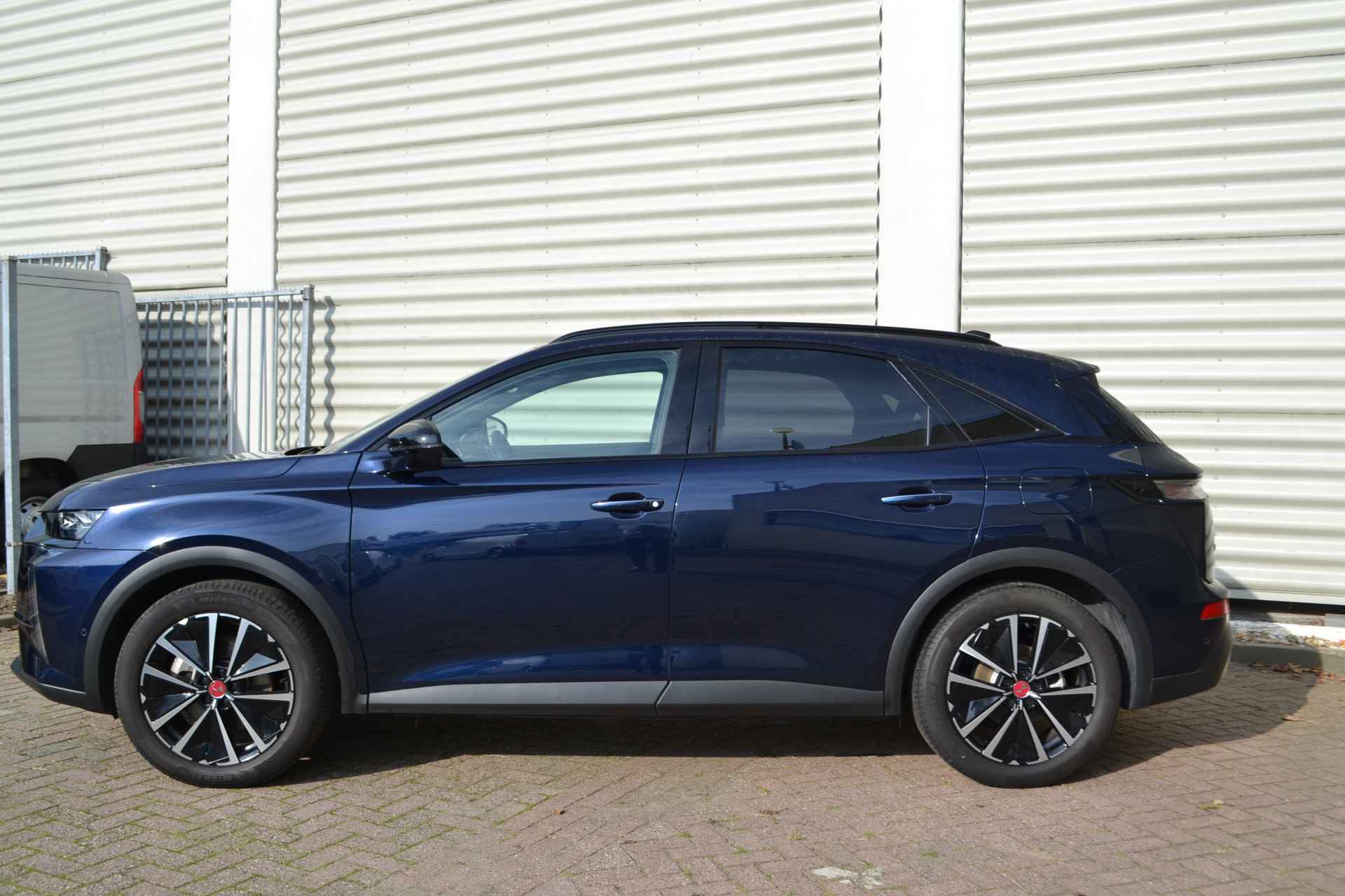 DS 7 E-Tense 4x4 300 Performance Line+ I PANORAMISCH SCHUIF-KANTELDAK I ACHTERUITRIJCAMERA I PDC VOOR & ACHTER I RIJKLAARPRIJS  € 49.950,- - 3/57