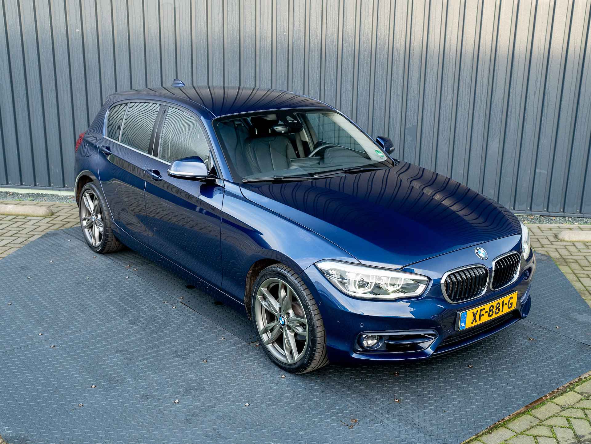 BMW 1-serie 118i High Executive | Leder | Camera | Parkeersensoren V&A | Stoelverwarming | Prijs Rijklaar!! - 33/41