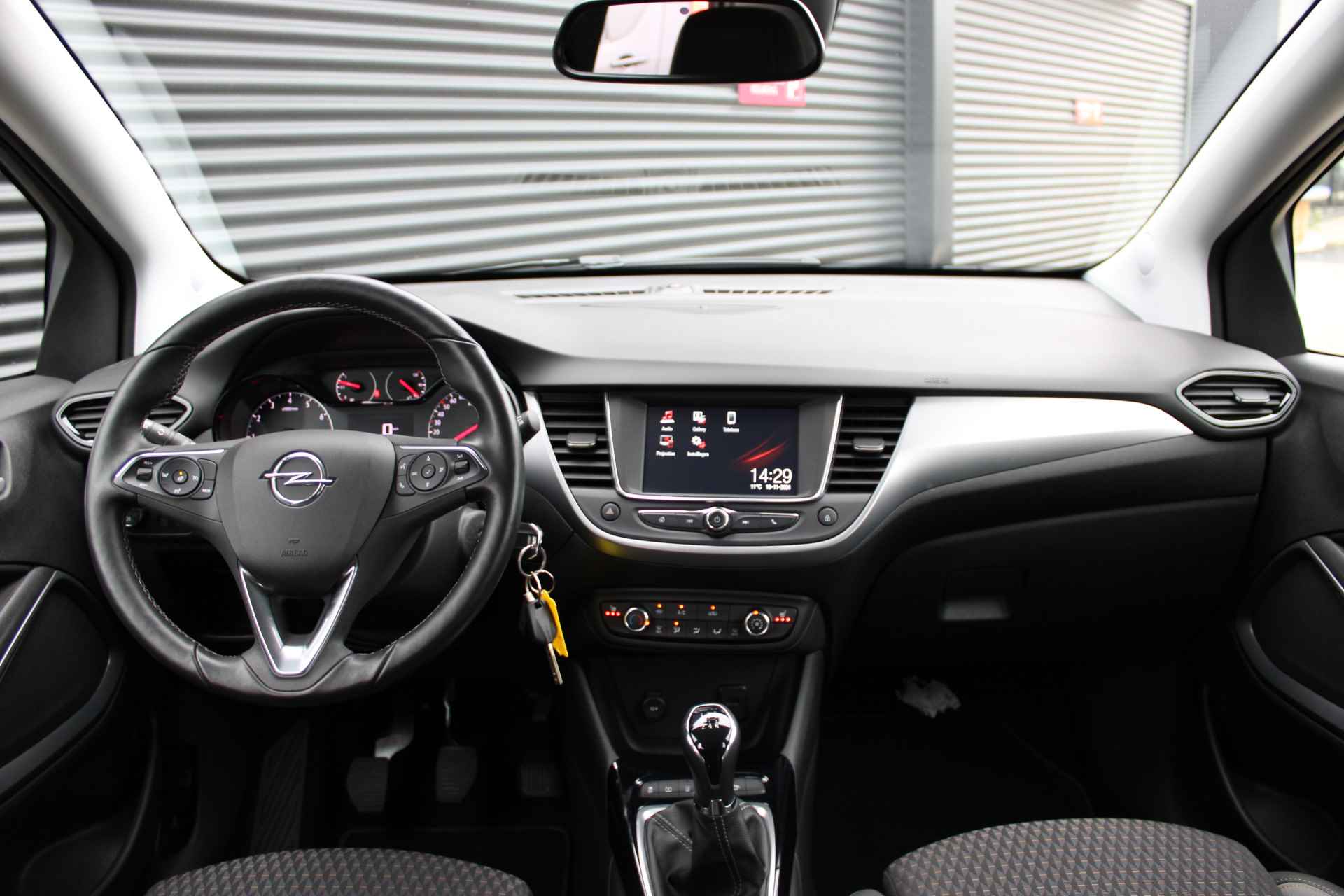 Opel Crossland X 1.2 Turbo Online Edition / Stuur- en Stoelverwarming / Navigatie via Carplay / Voorruit verwarmd / Parkeer Sensoren / 16'' LMV / '' vraag een vrijblijvende offerte aan '' - 5/29