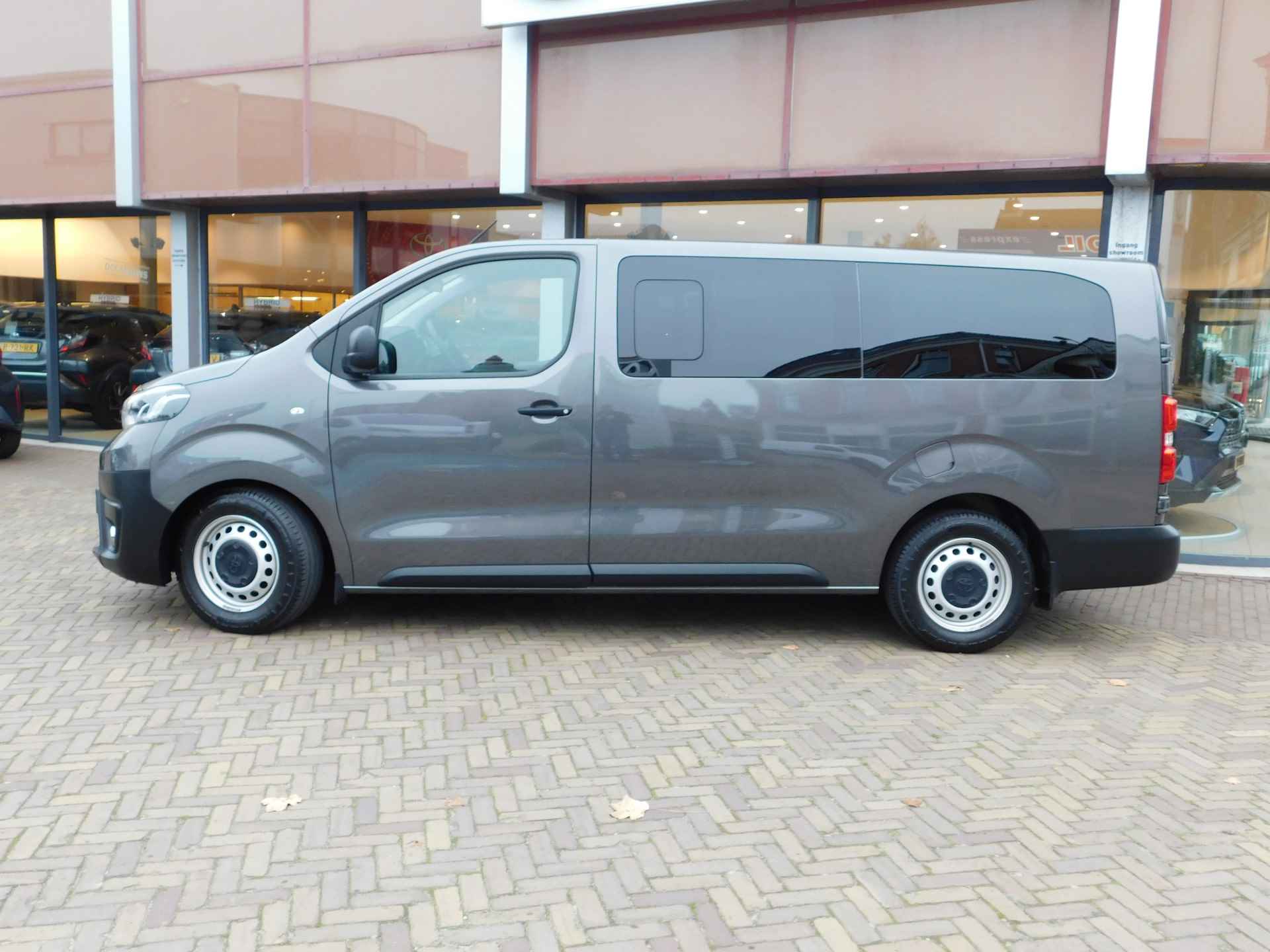 Toyota ProAce Shuttle 1.5 D-4D Cool Long - 4/36