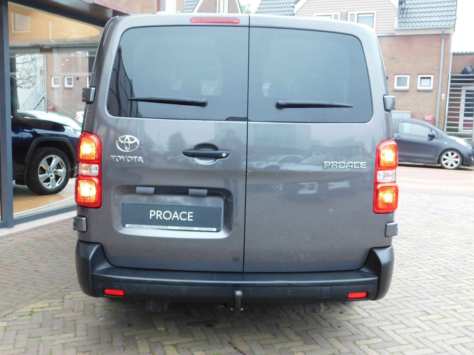 Toyota ProAce Shuttle 1.5 D-4D Cool Long - 29/36